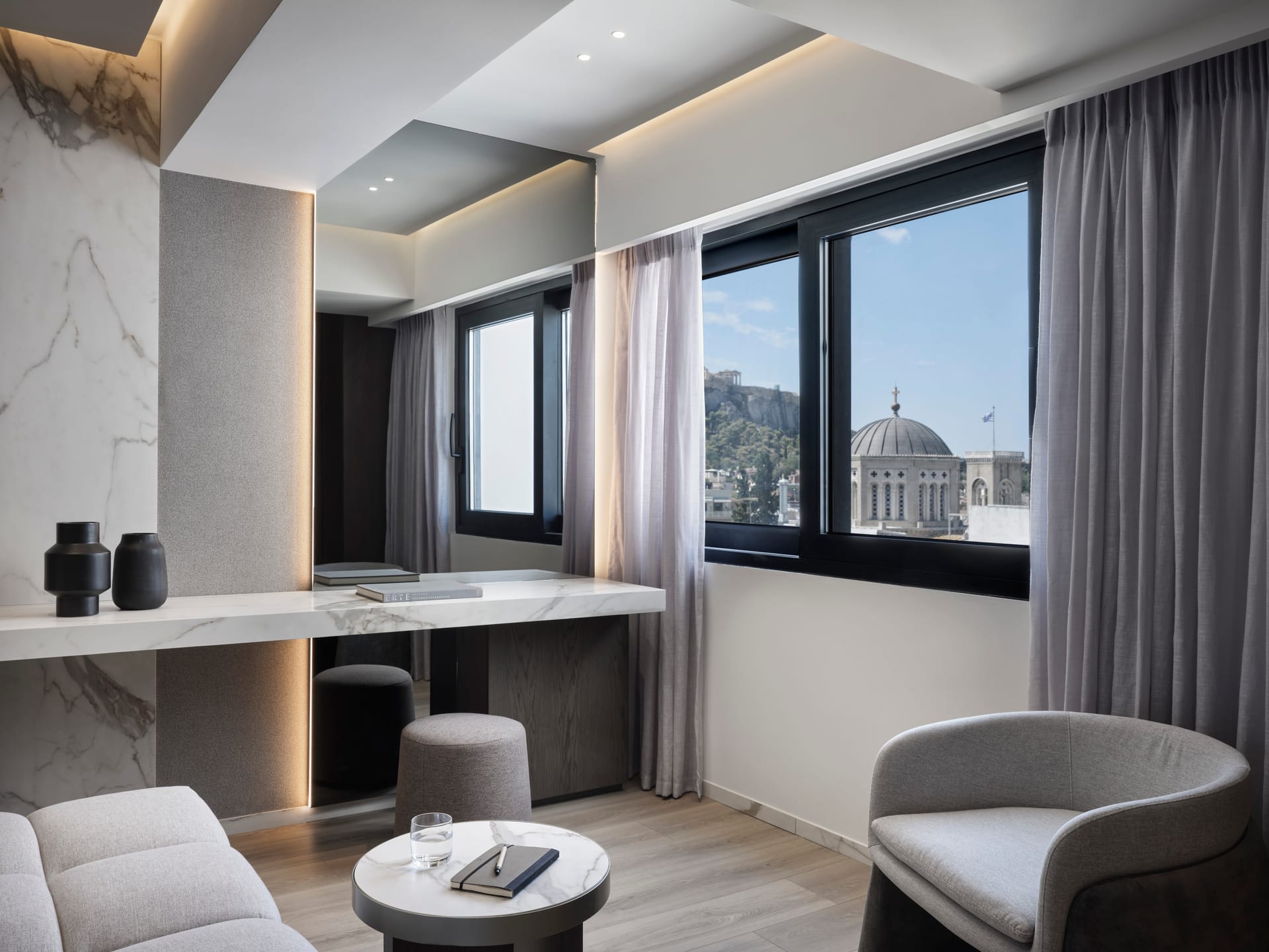 Nur Edge Aparthotel