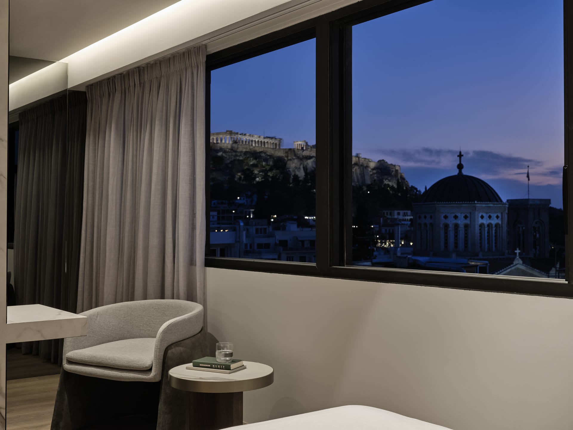 Nur Edge Aparthotel