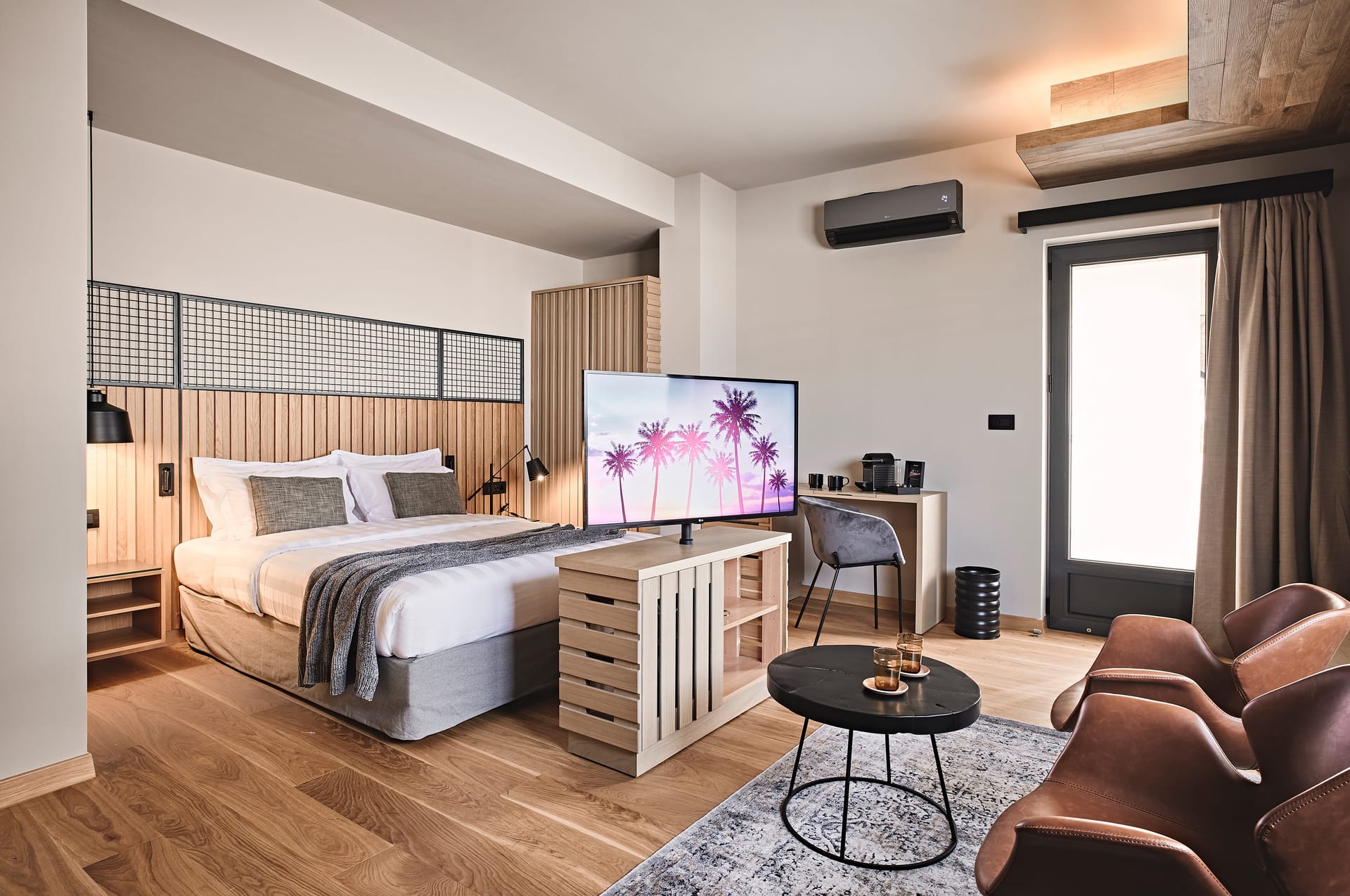 Cama Luxury Suites Glyfada