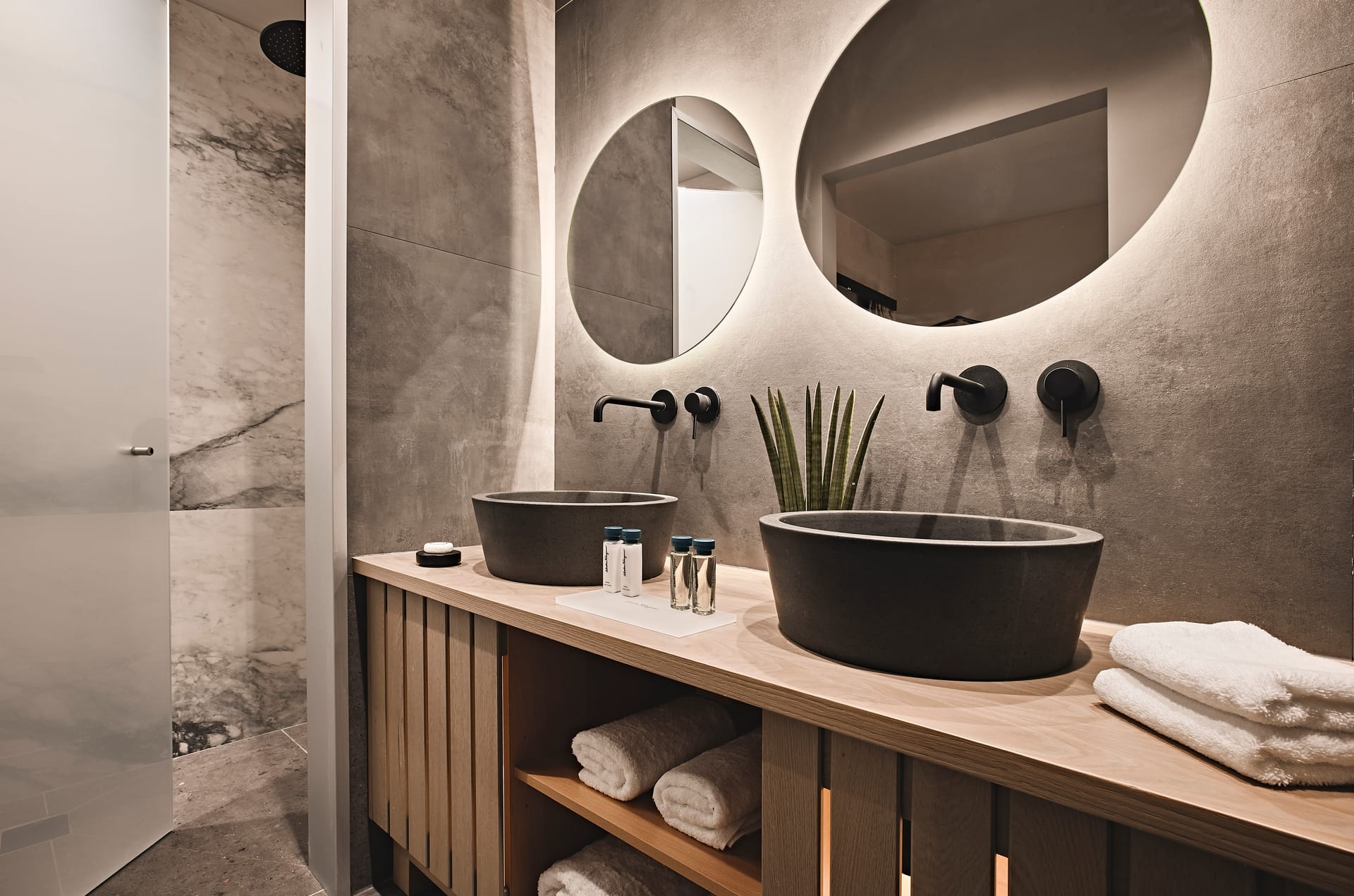 Cama Luxury Suites Glyfada