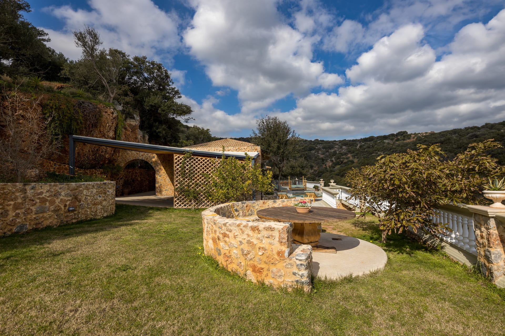 Oak Tree Estate