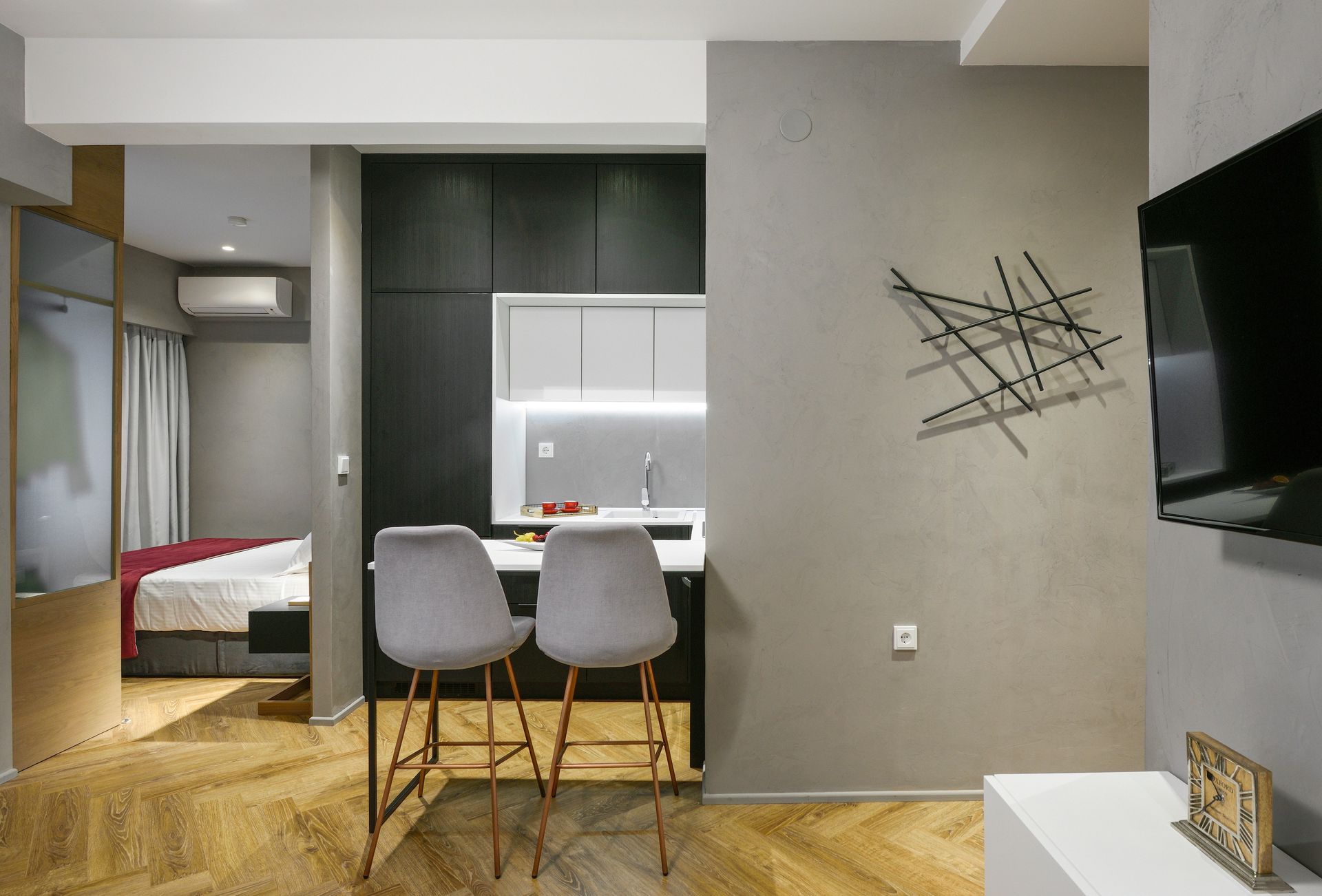 Olvios Luxury Suites & Lofts