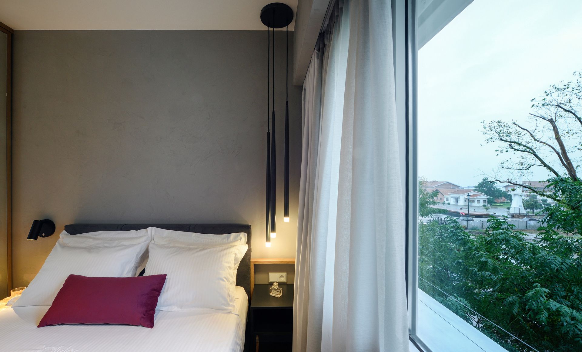 Olvios Luxury Suites & Lofts