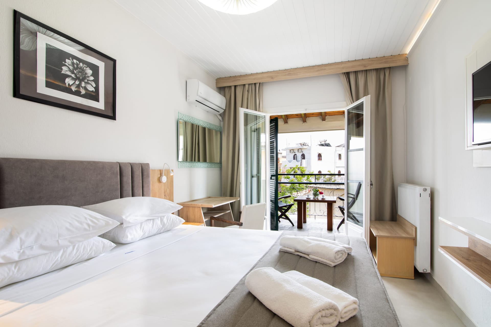 Opera Blue Hotel