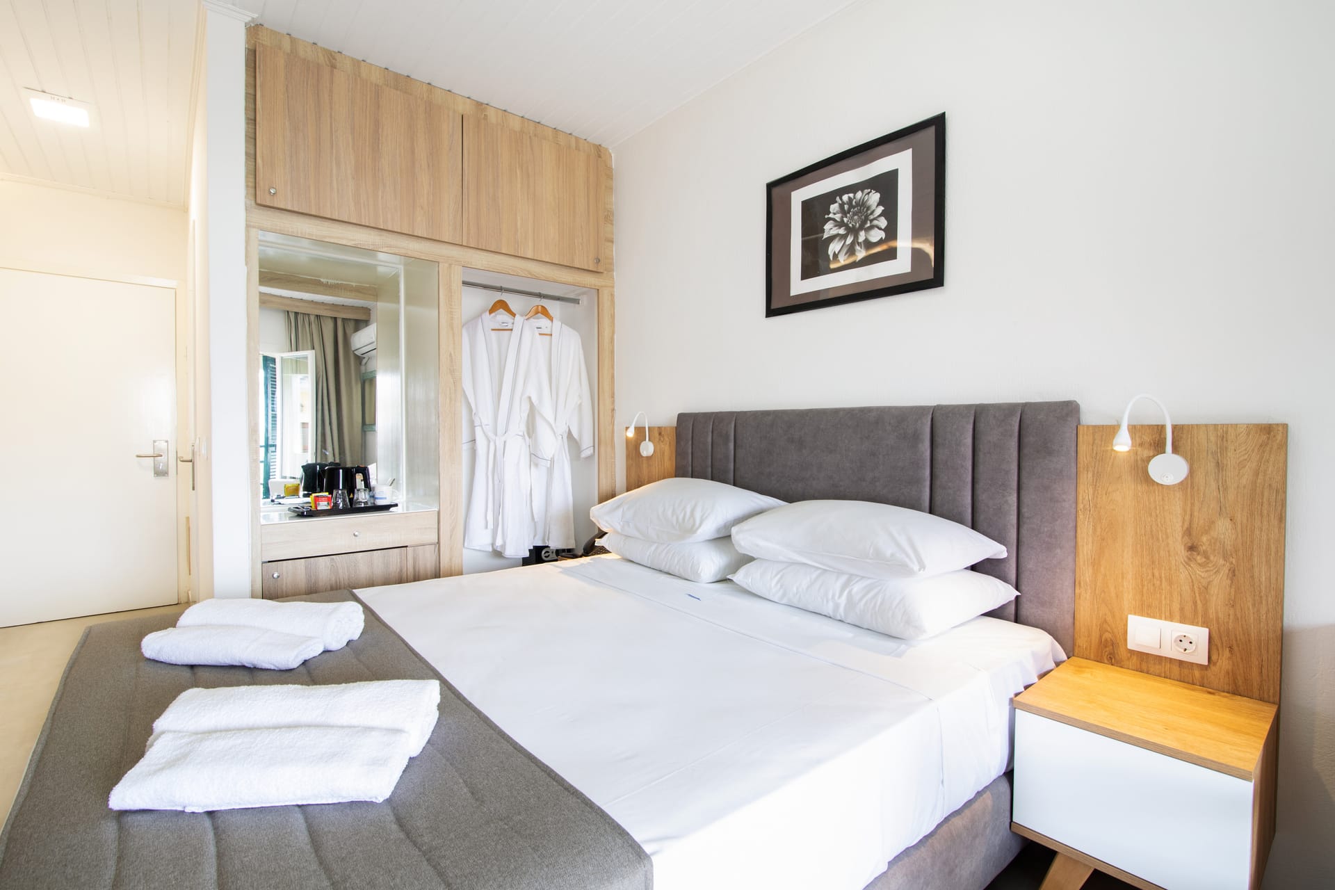 Opera Blue Hotel