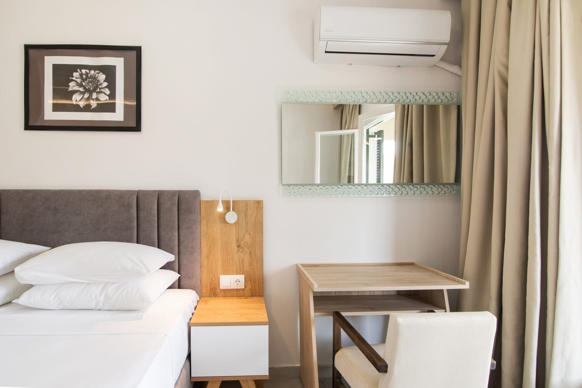 Opera Blue Hotel