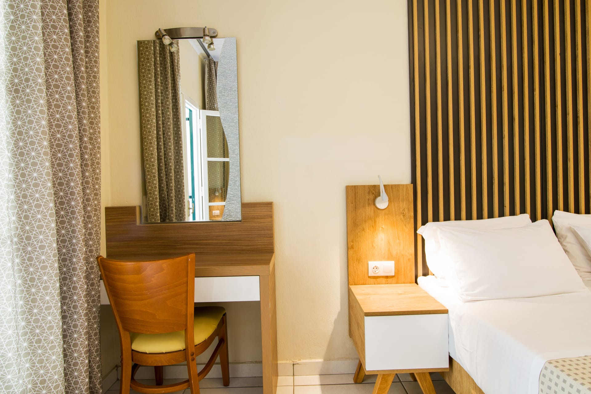 Opera Blue Hotel