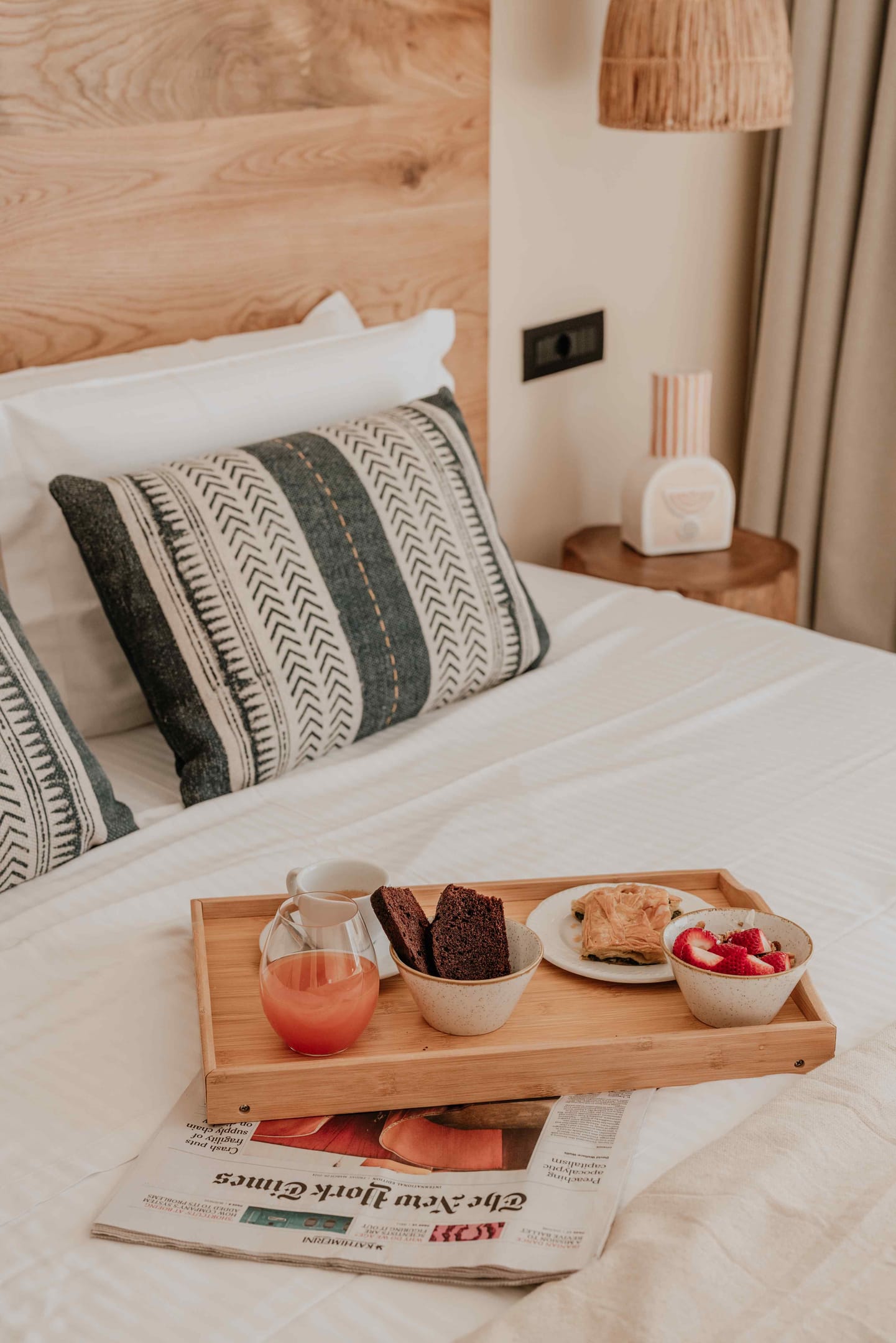 Ostrako Beachside Suites