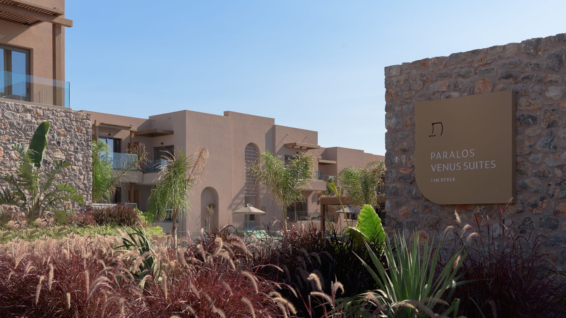 Paralos Venus Suites