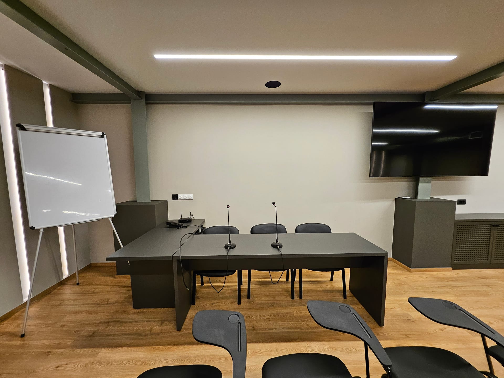 Petousis Hotel & Suites