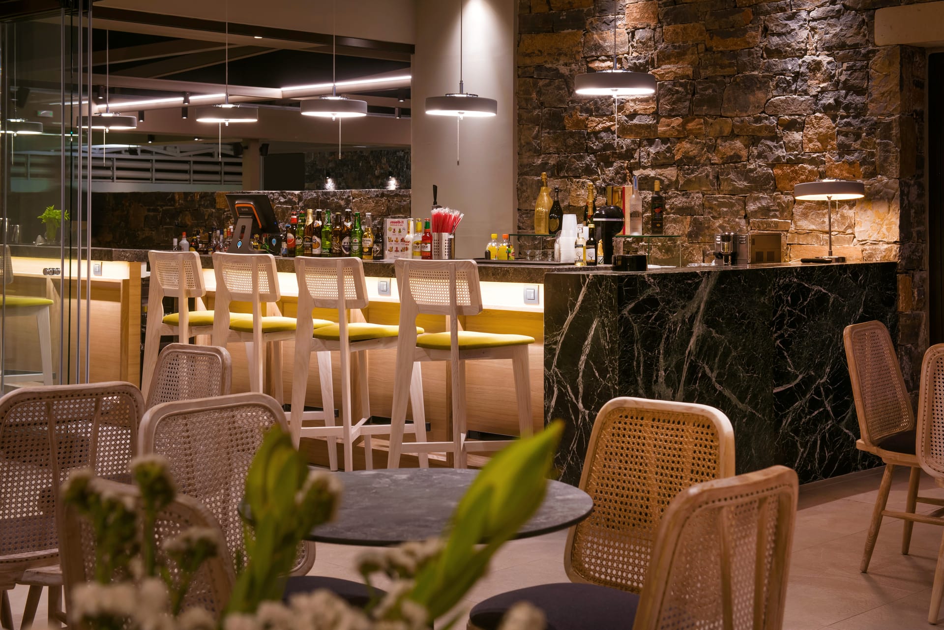 Petousis Hotel & Suites