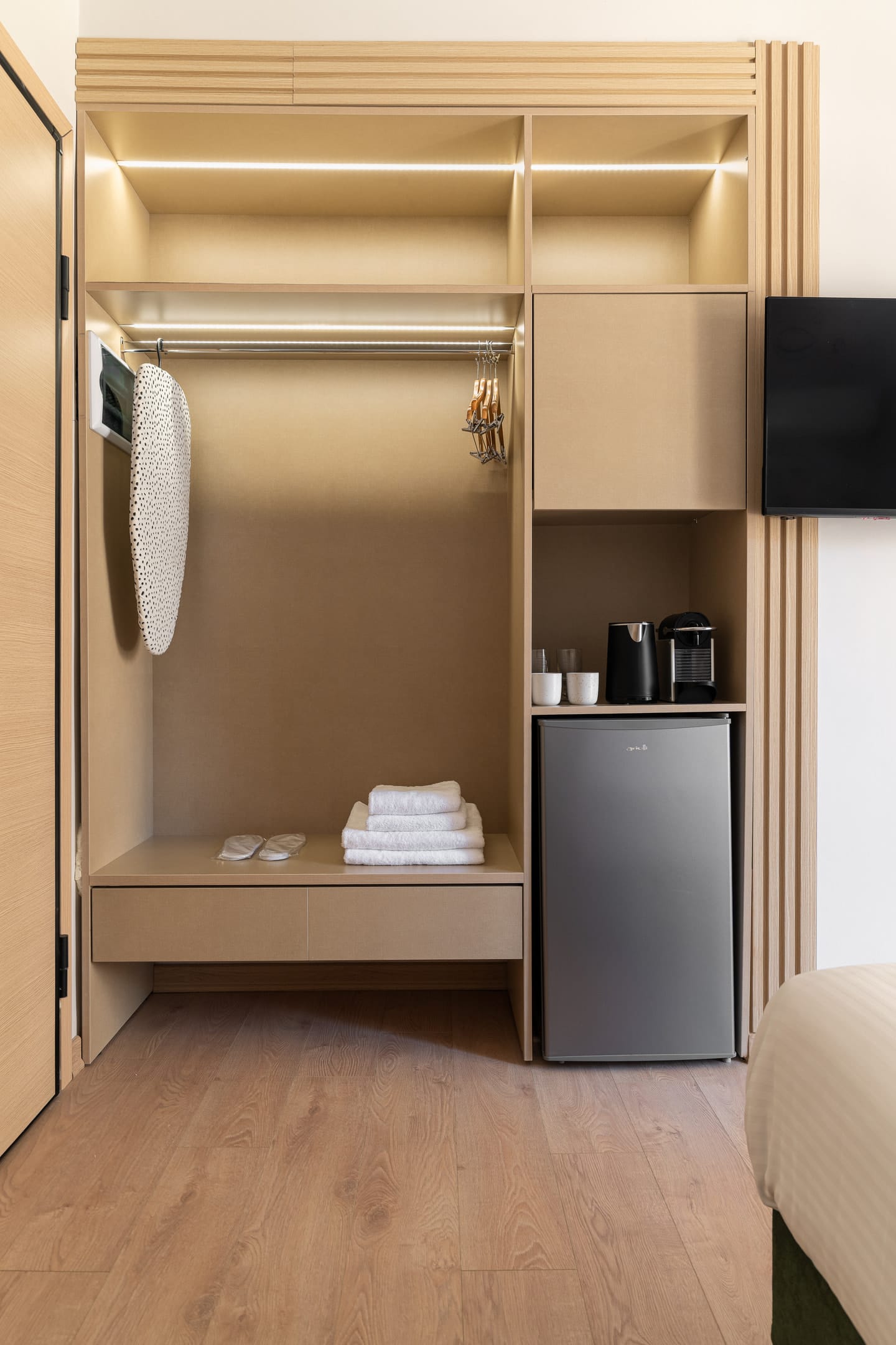 Phalerus Suites