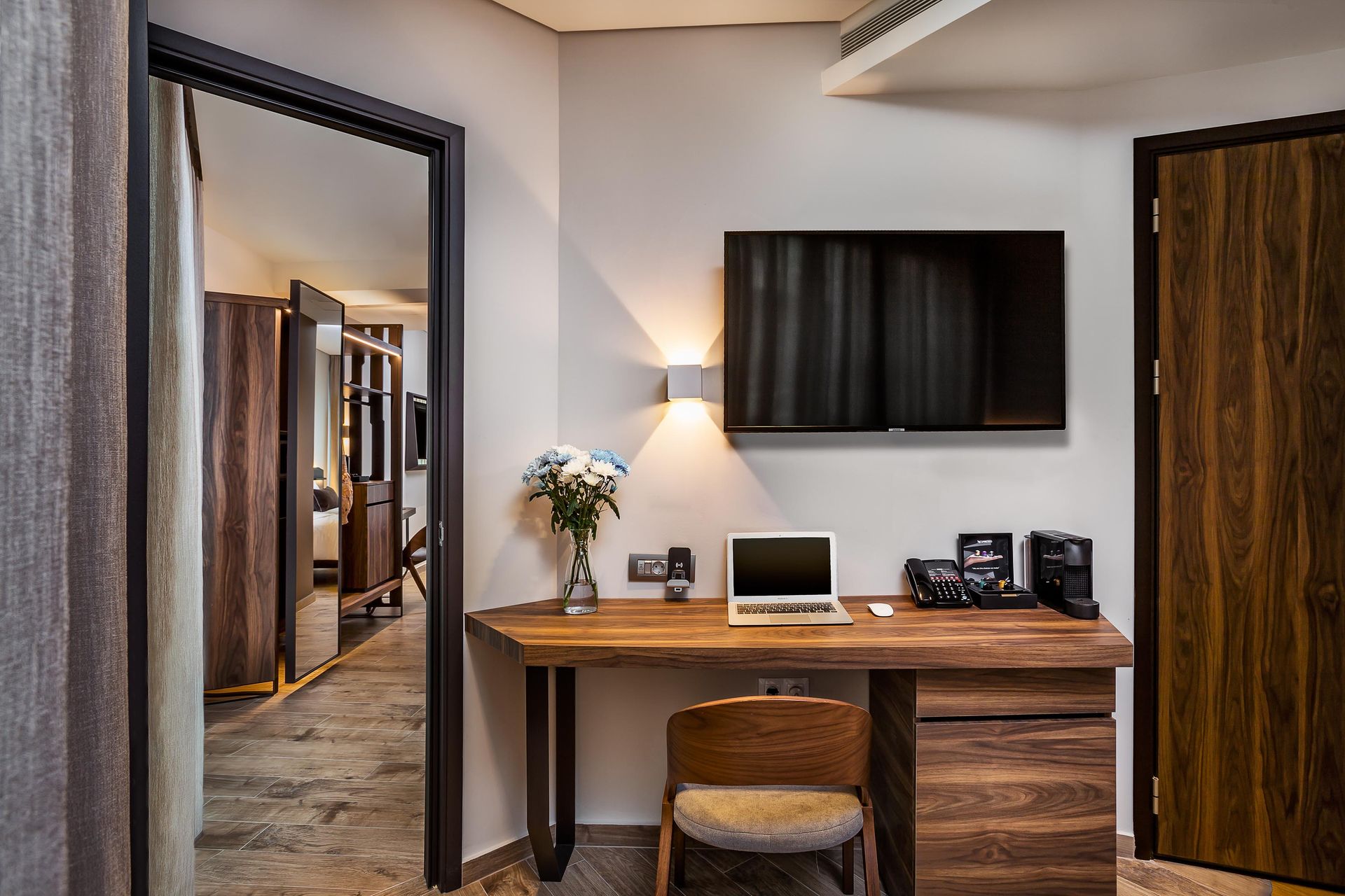 Imperial Plus | Urban Smart Hotel