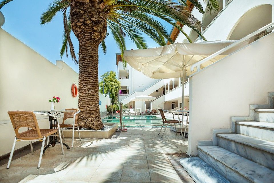 Elinotel Polis Hotel