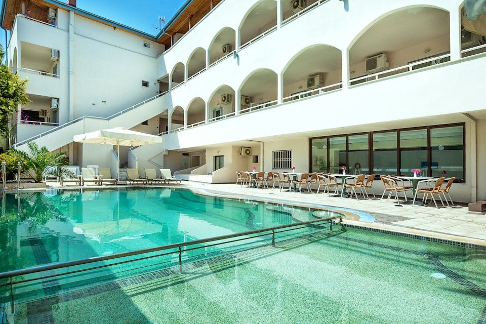 Elinotel Polis Hotel