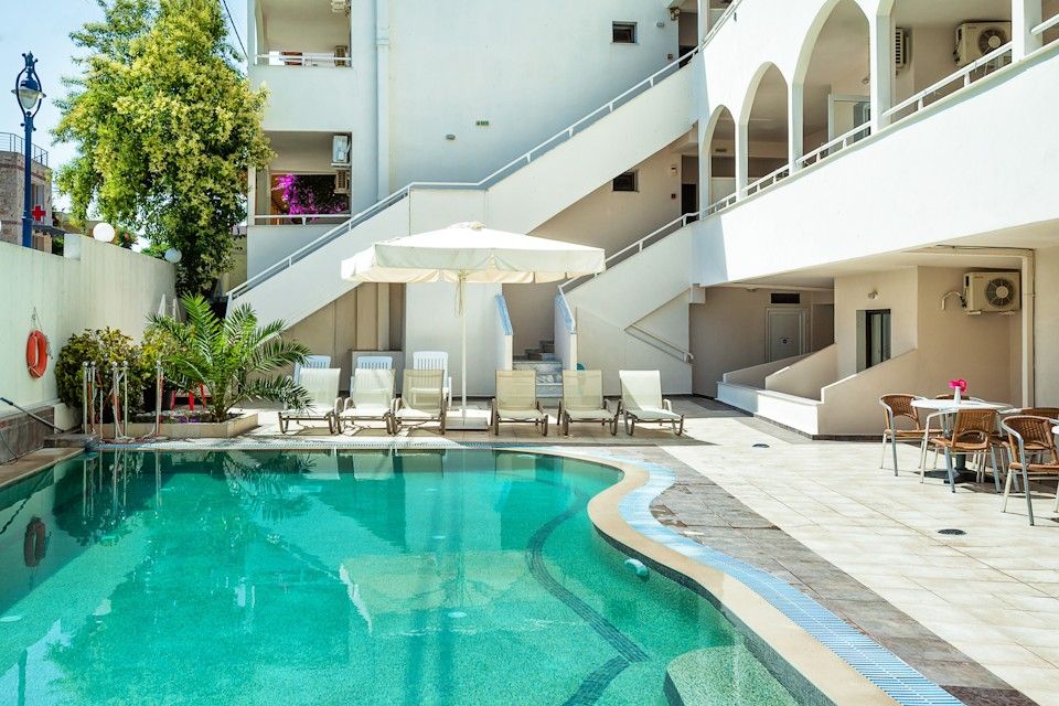 Elinotel Polis Hotel
