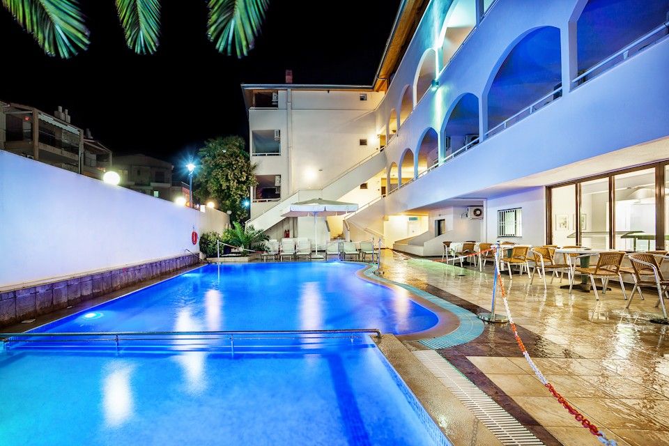 Elinotel Polis Hotel