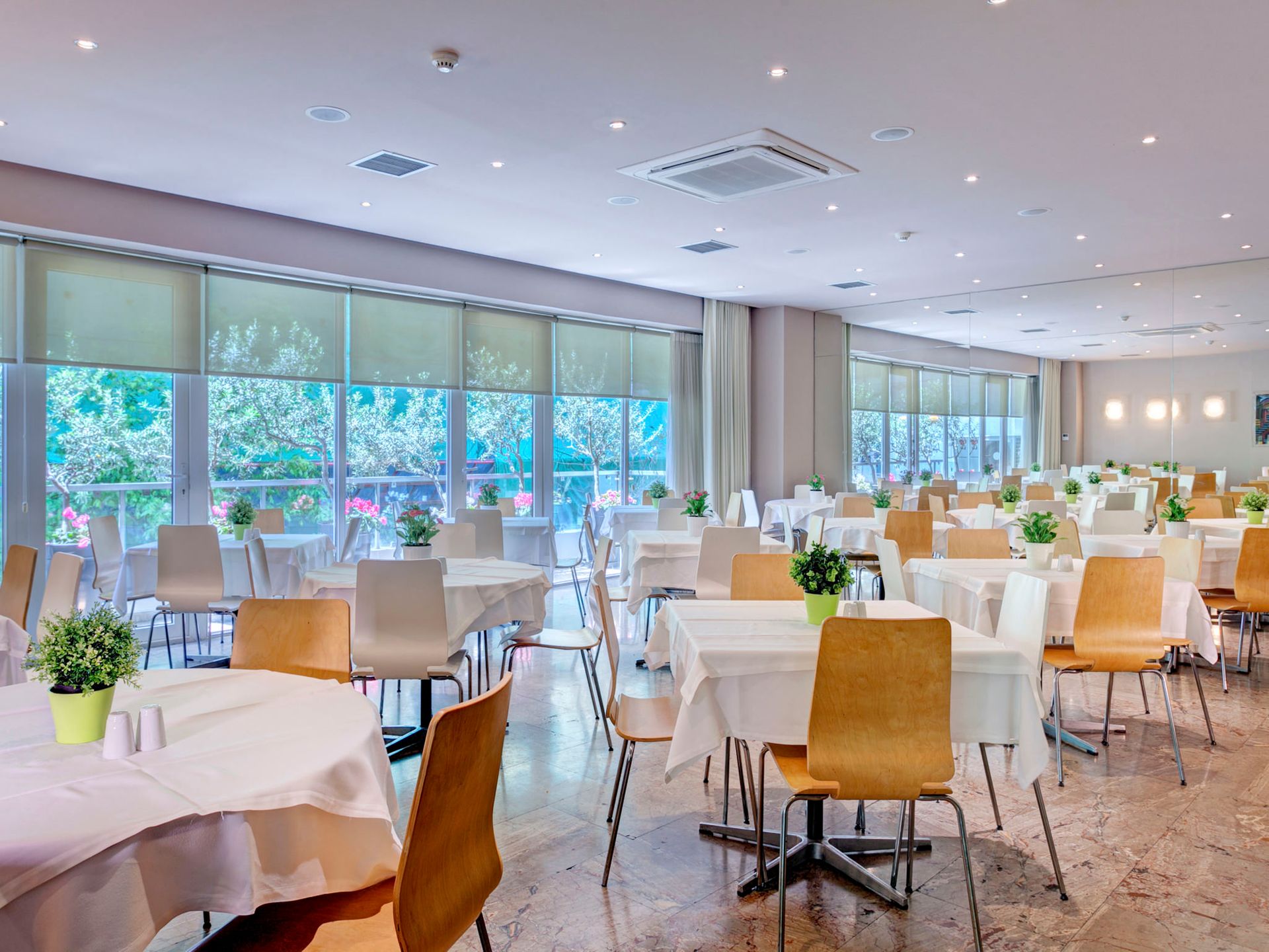 Polis Grand Hotel