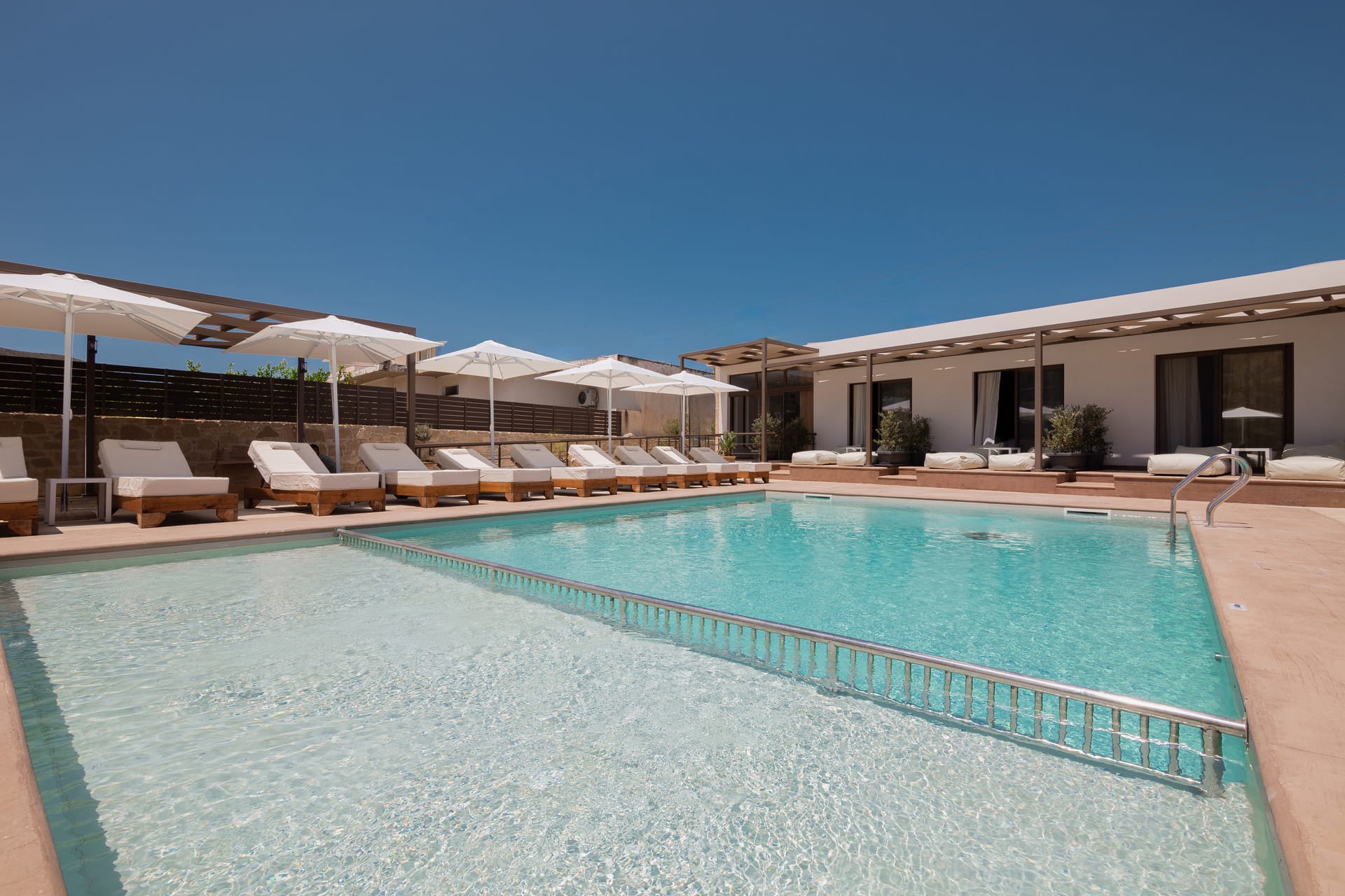 Sarana Suites Crete