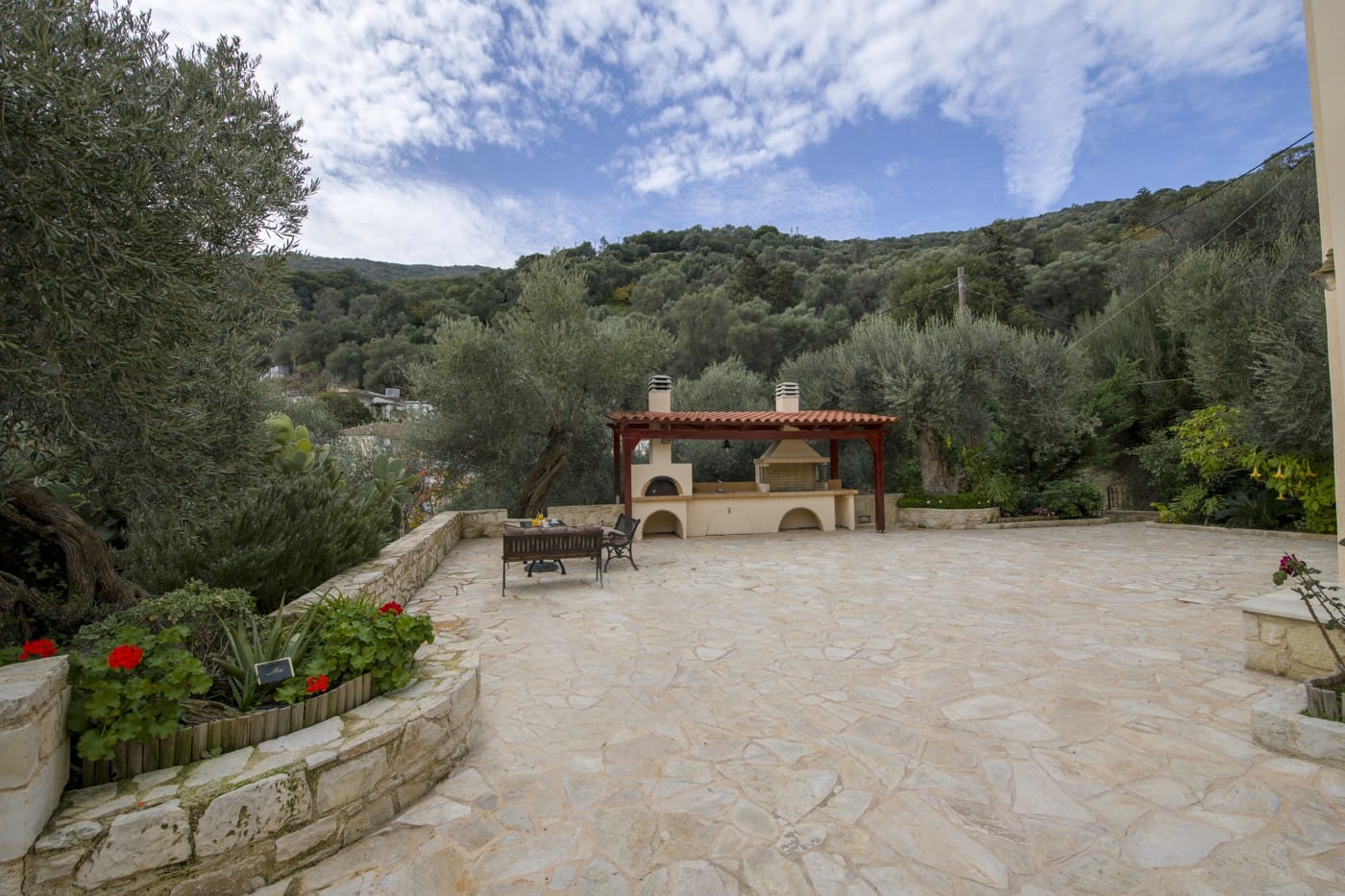 Serenity River Villa
