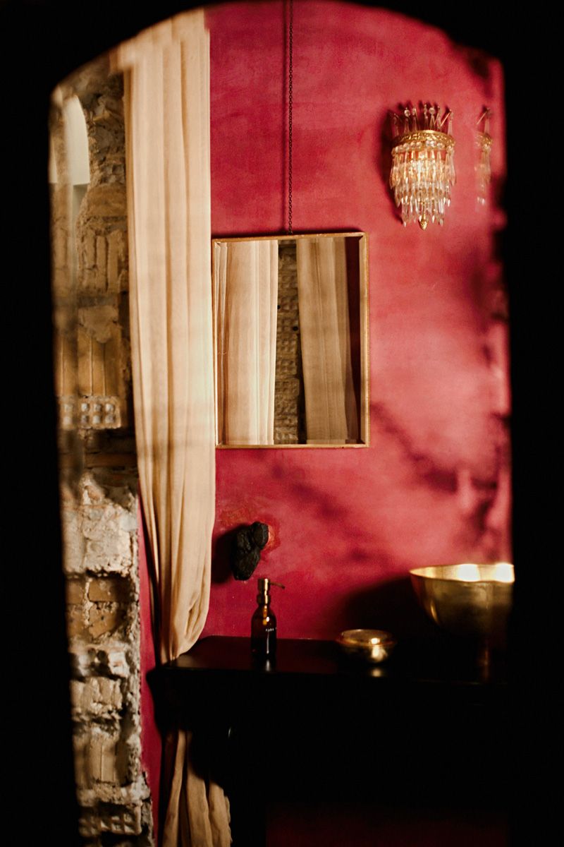 Shila Athens