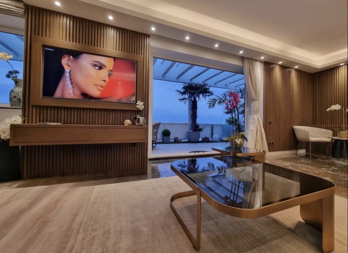One 360 Skyline Athens Penthouses​