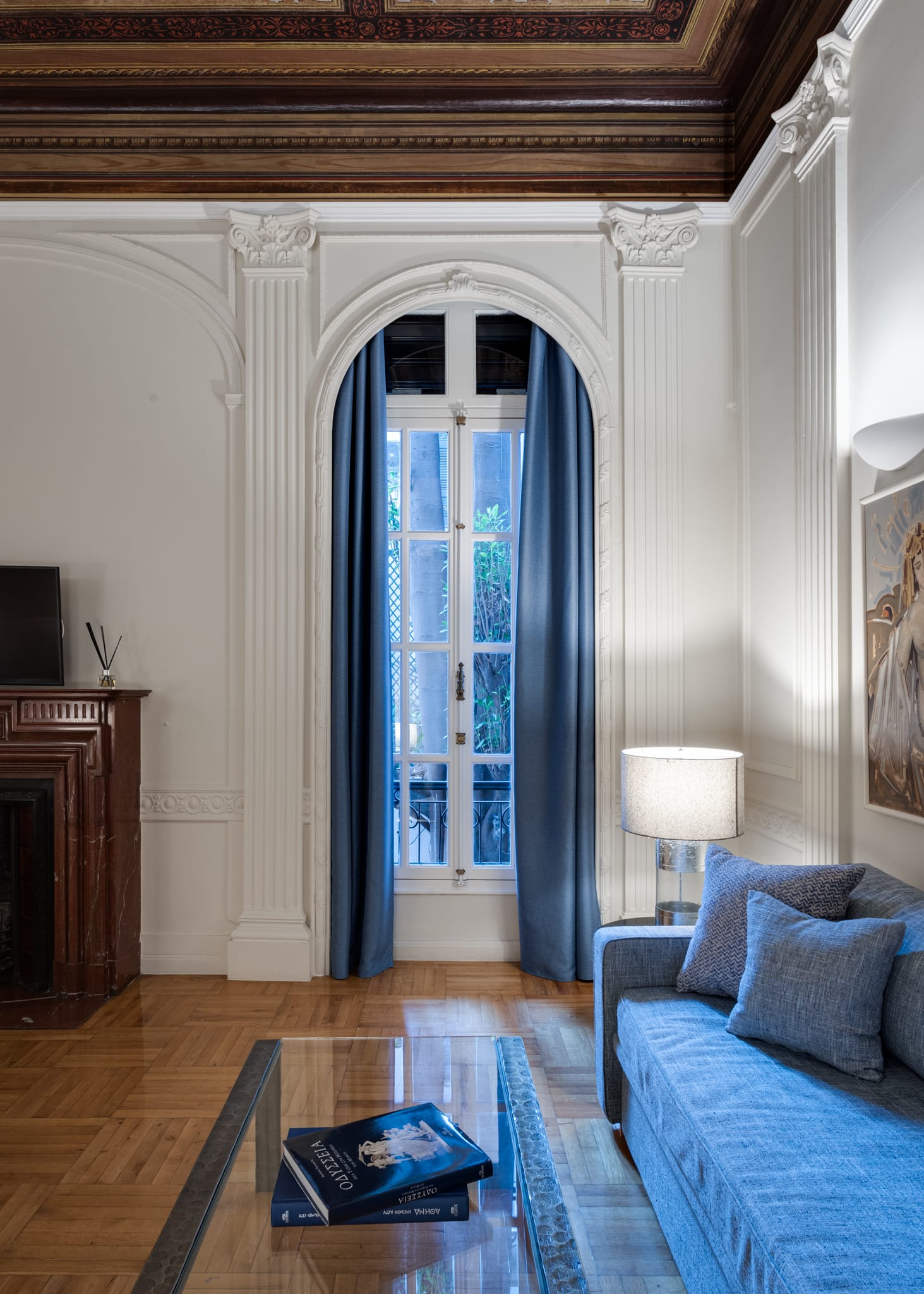 33 Solonos Suites