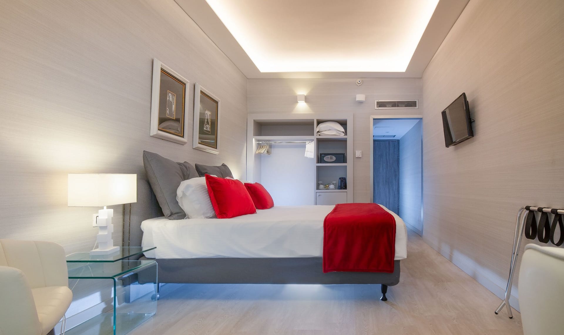 Saint George Lycabettus Lifestyle Hotel