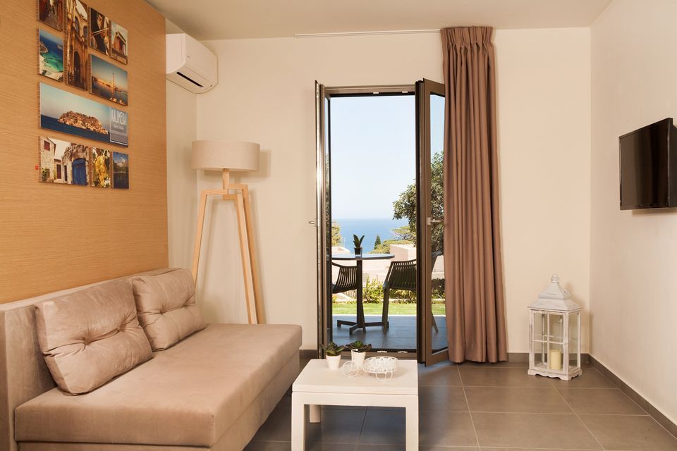 Sundance Apartments & Suites