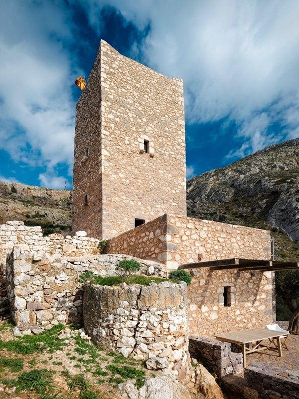 Tainaron Blue Retreat