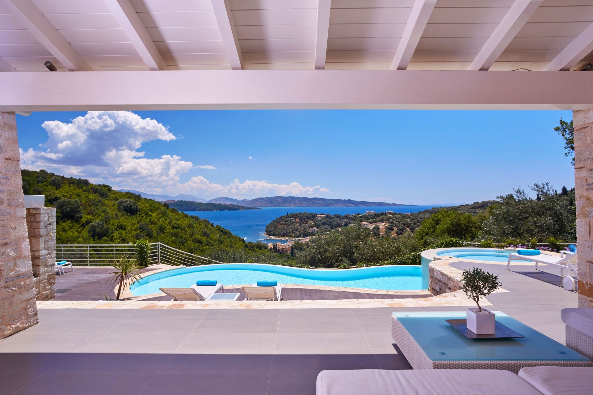 Villa Tatiana | Luxury Villa in San Stefano