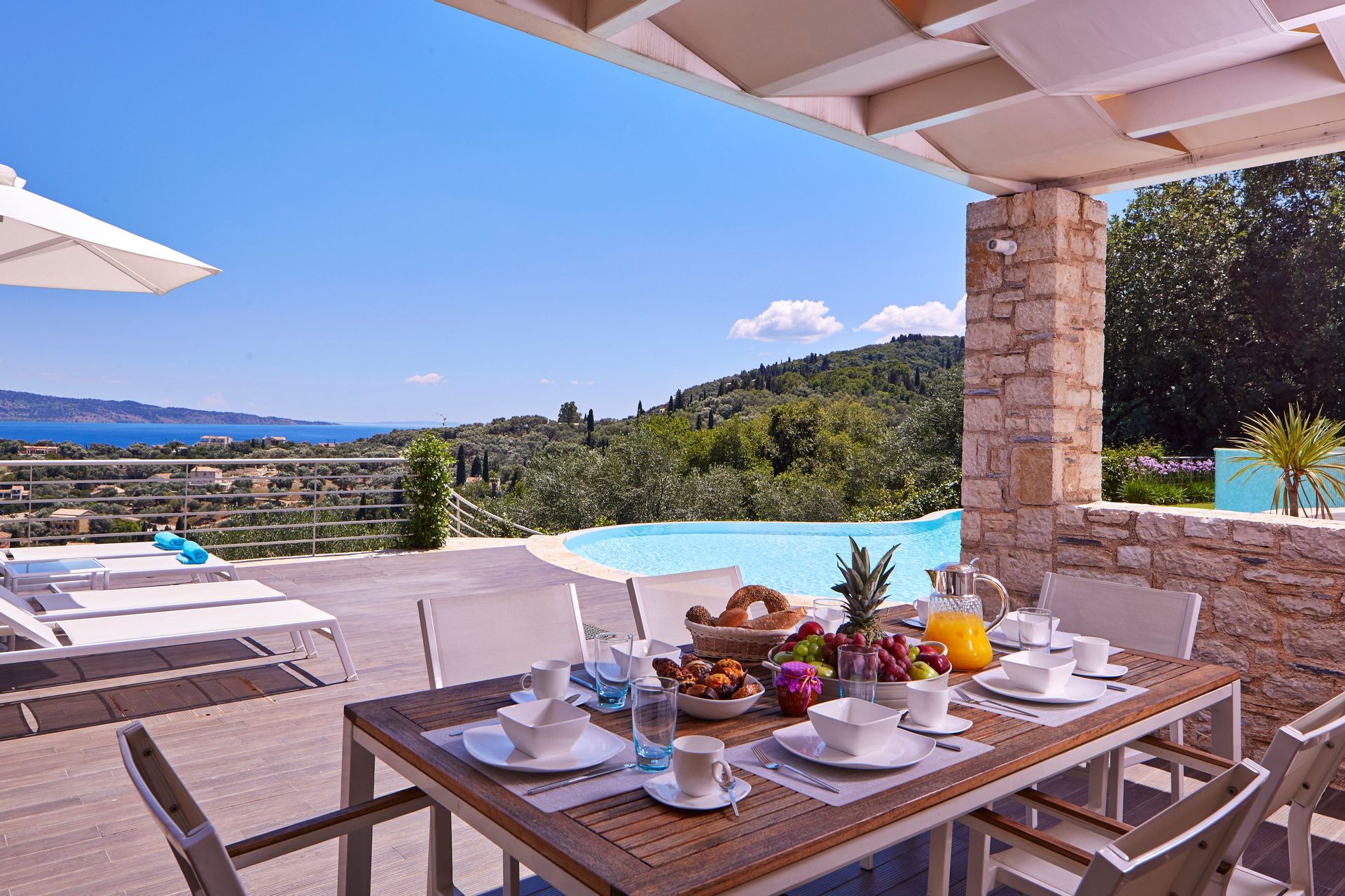 Villa Tatiana | Luxury Villa in San Stefano