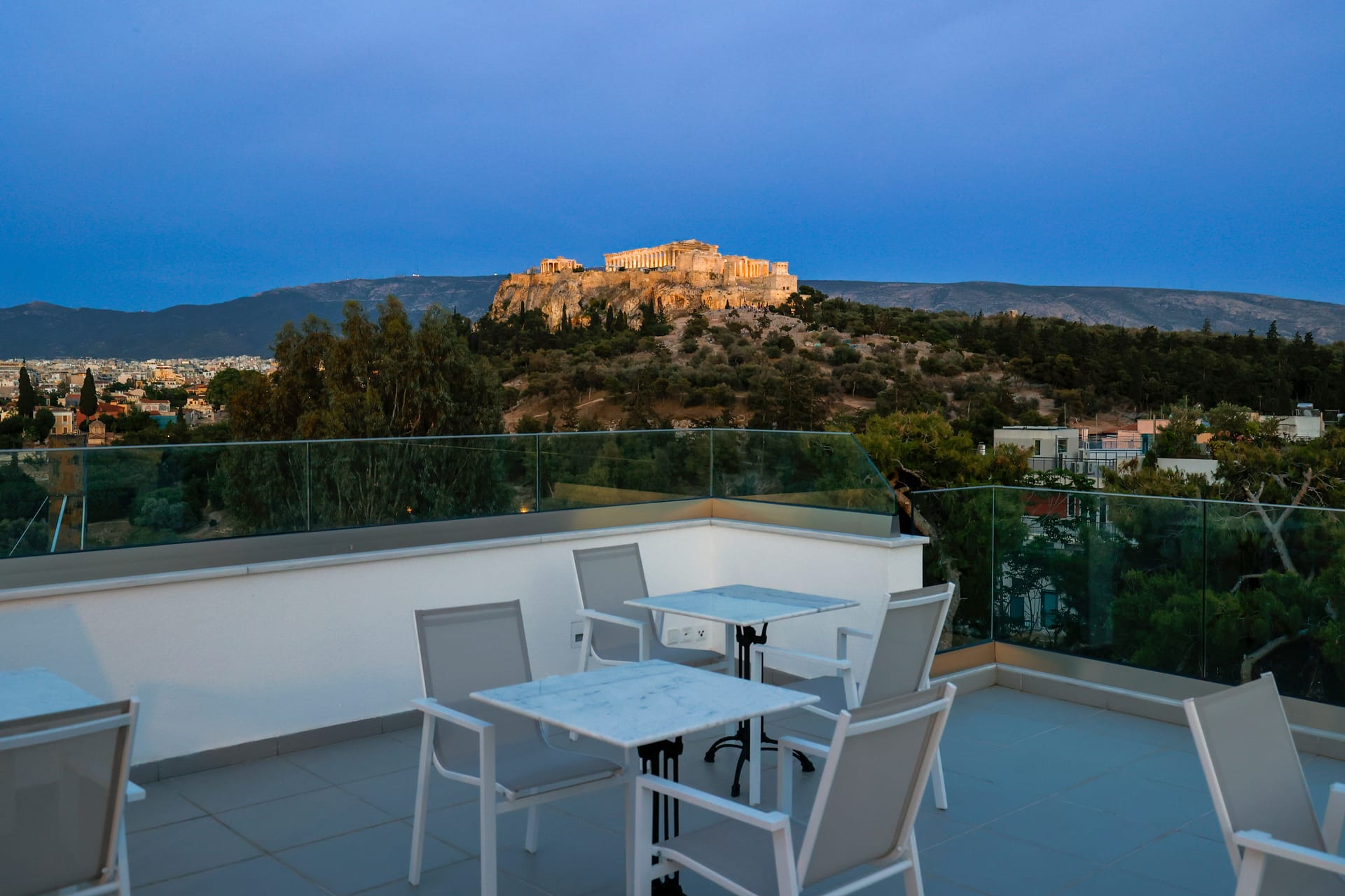 Parthenon Rooftop Luxury APTS