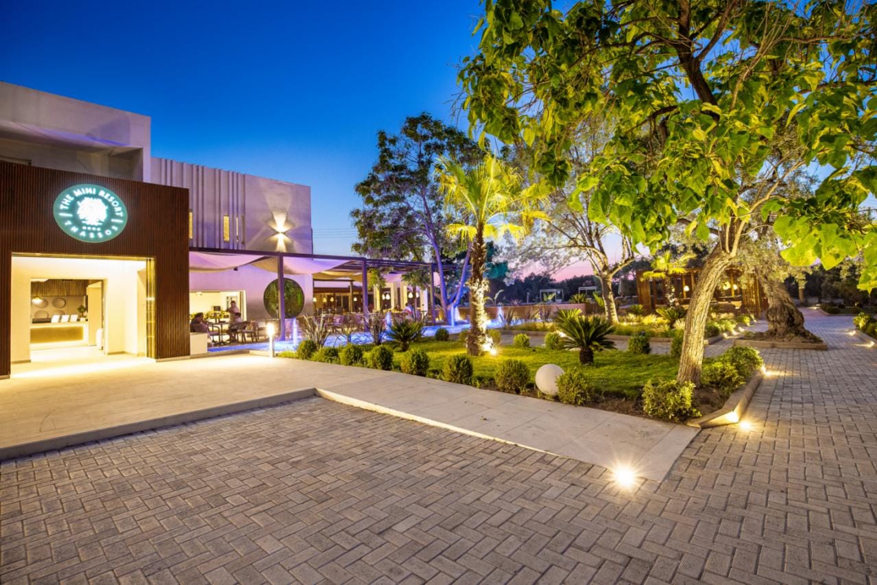The Mini Resort