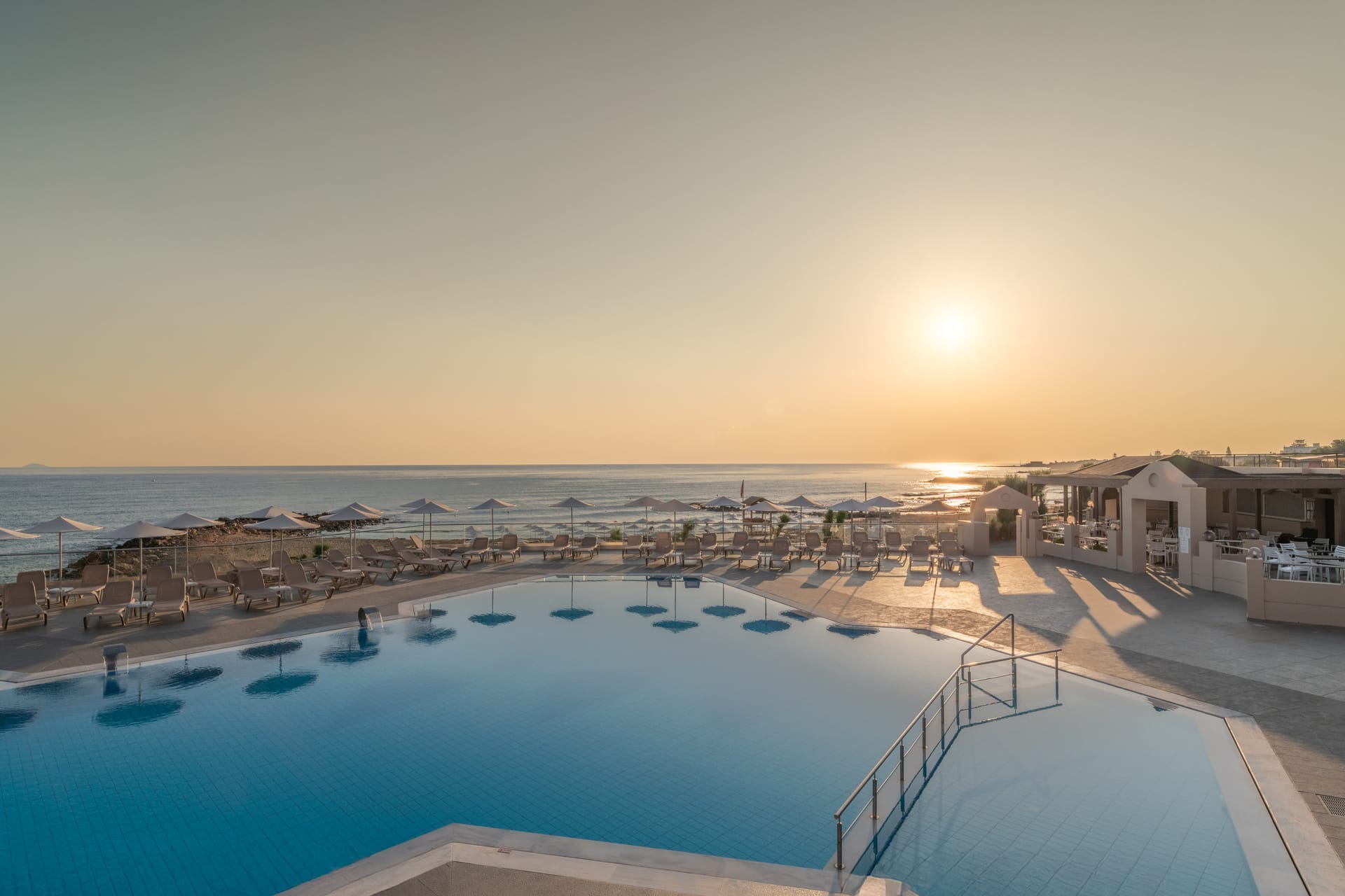 Themis Beach Hotel