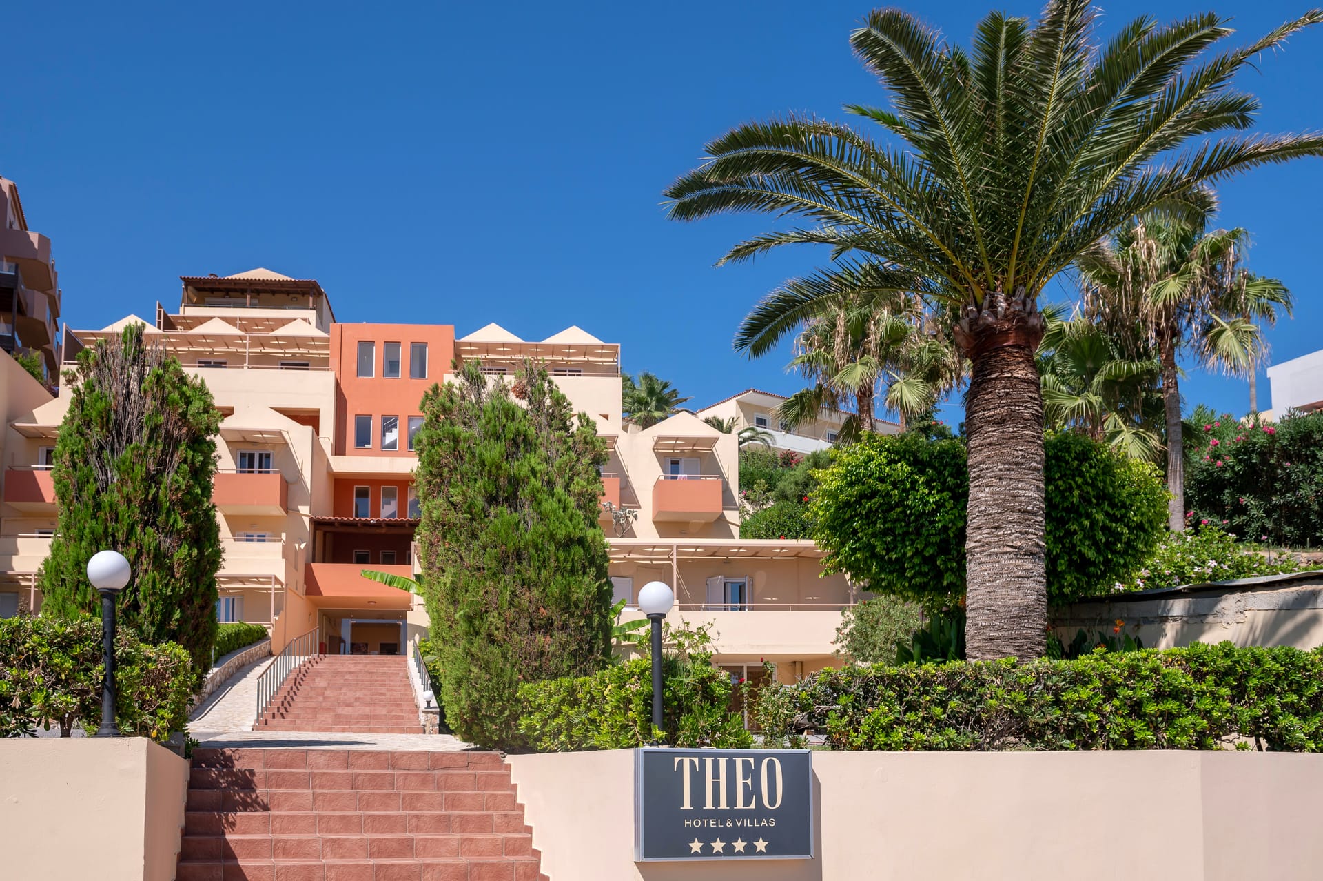 Theo Hotel Chania