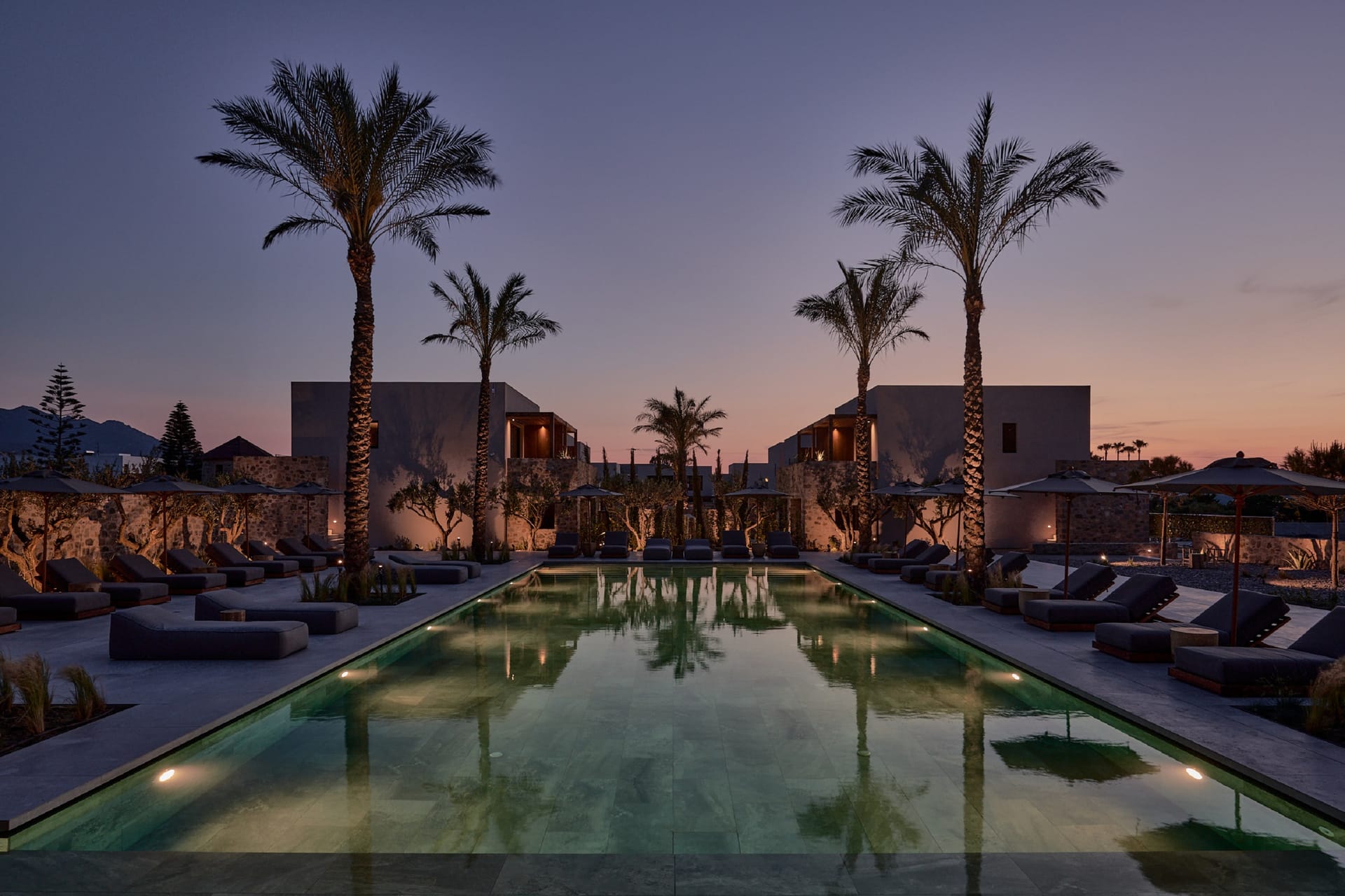 Theros All Suite Hotel