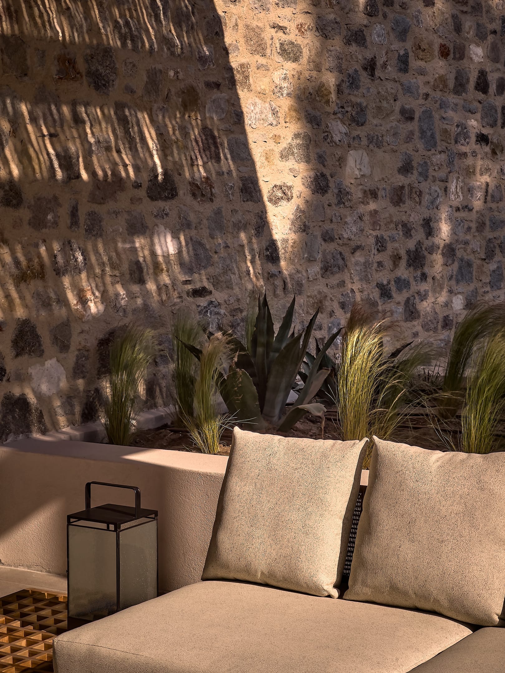 Theros All Suite Hotel