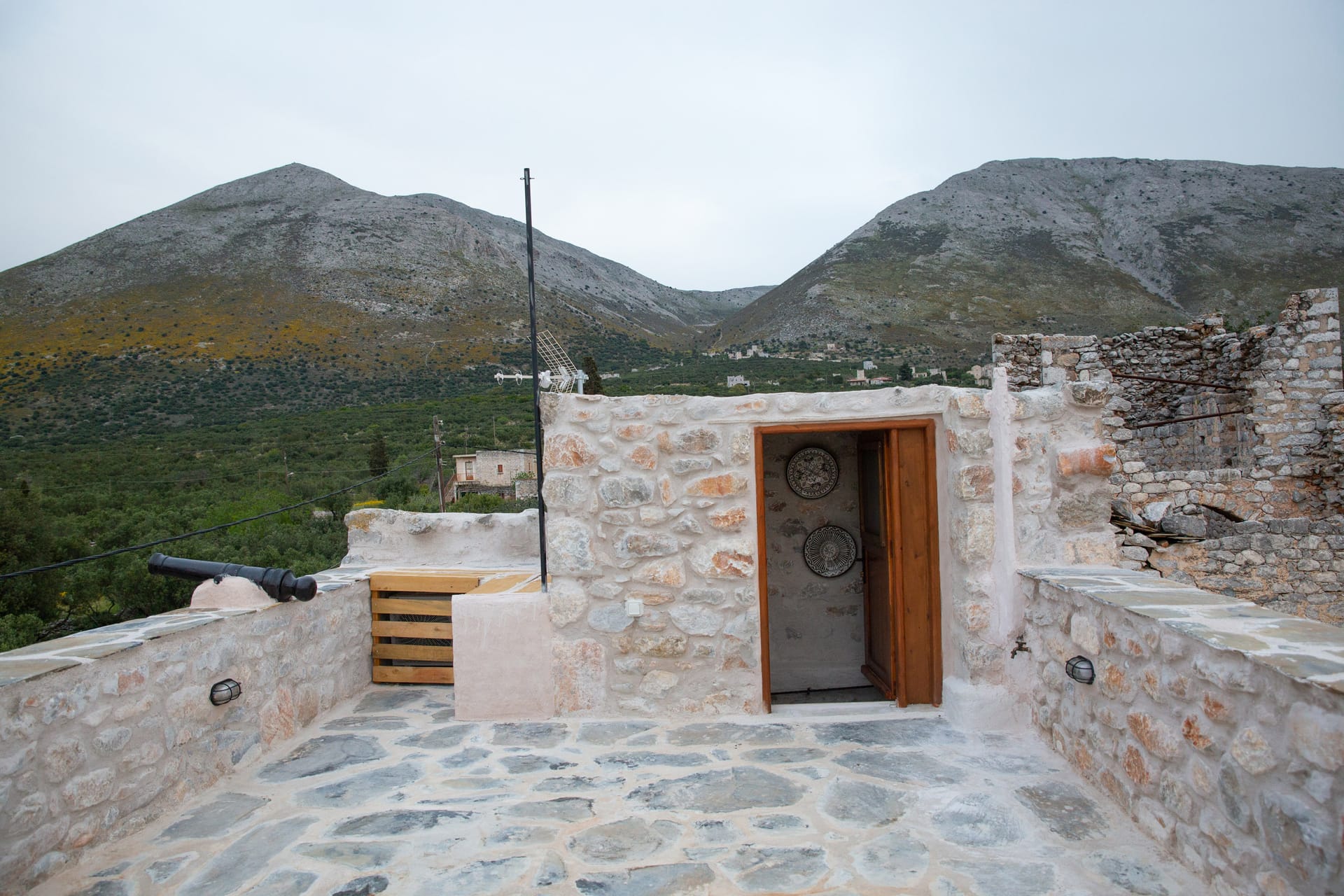 Dandy Villas Tower House Mani