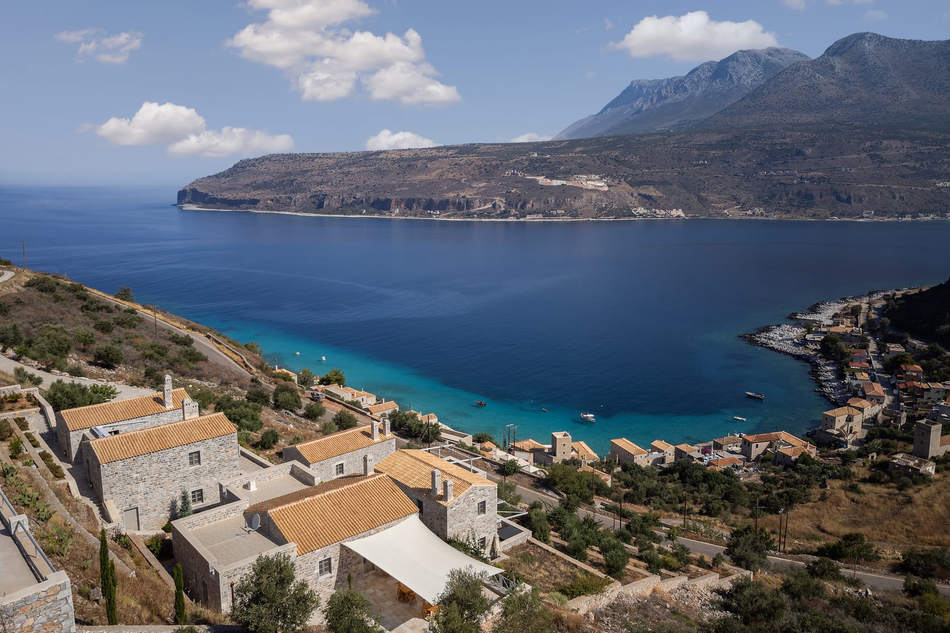 Trapela Limeni, Luxury Suites