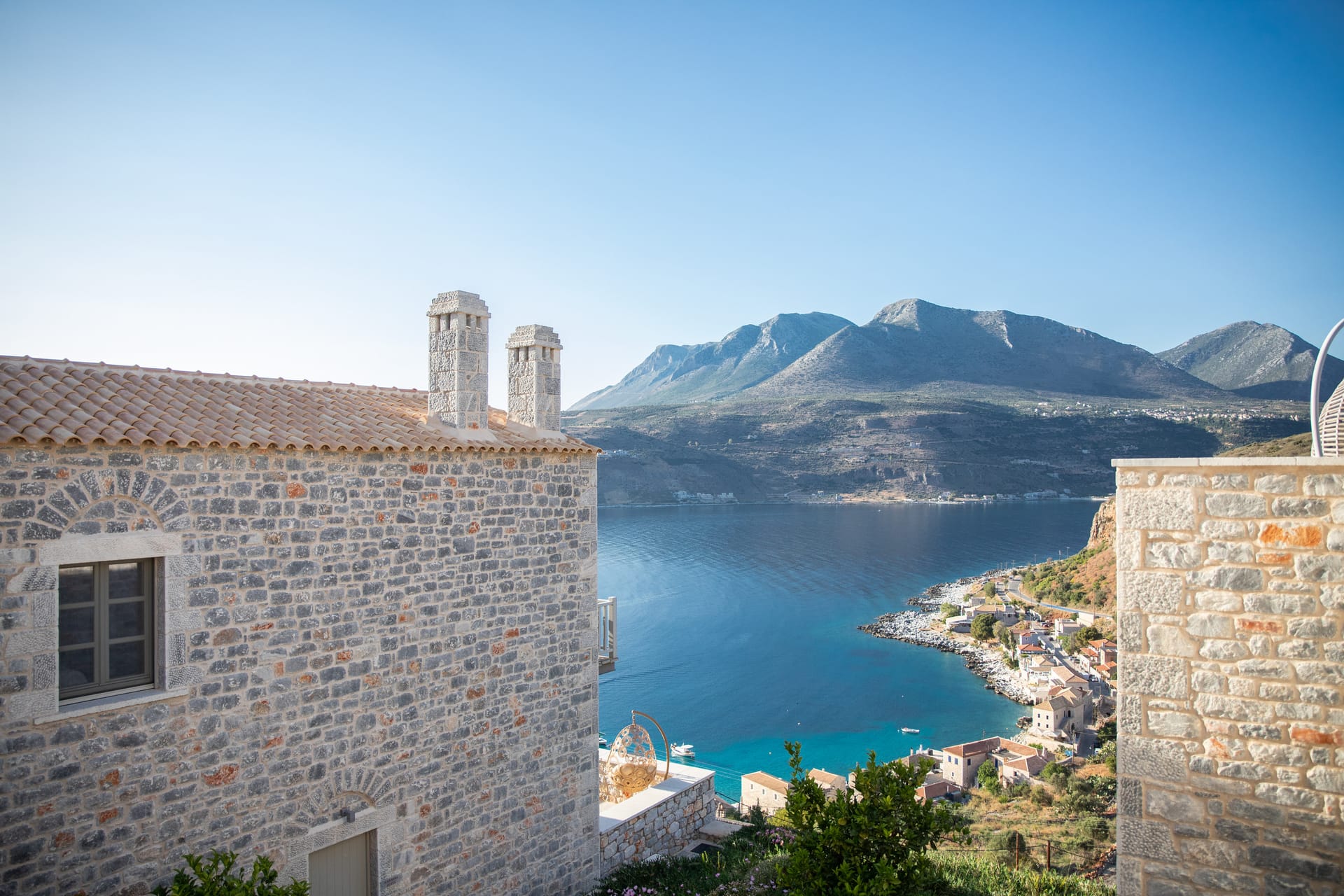 Trapela Limeni, Luxury Suites