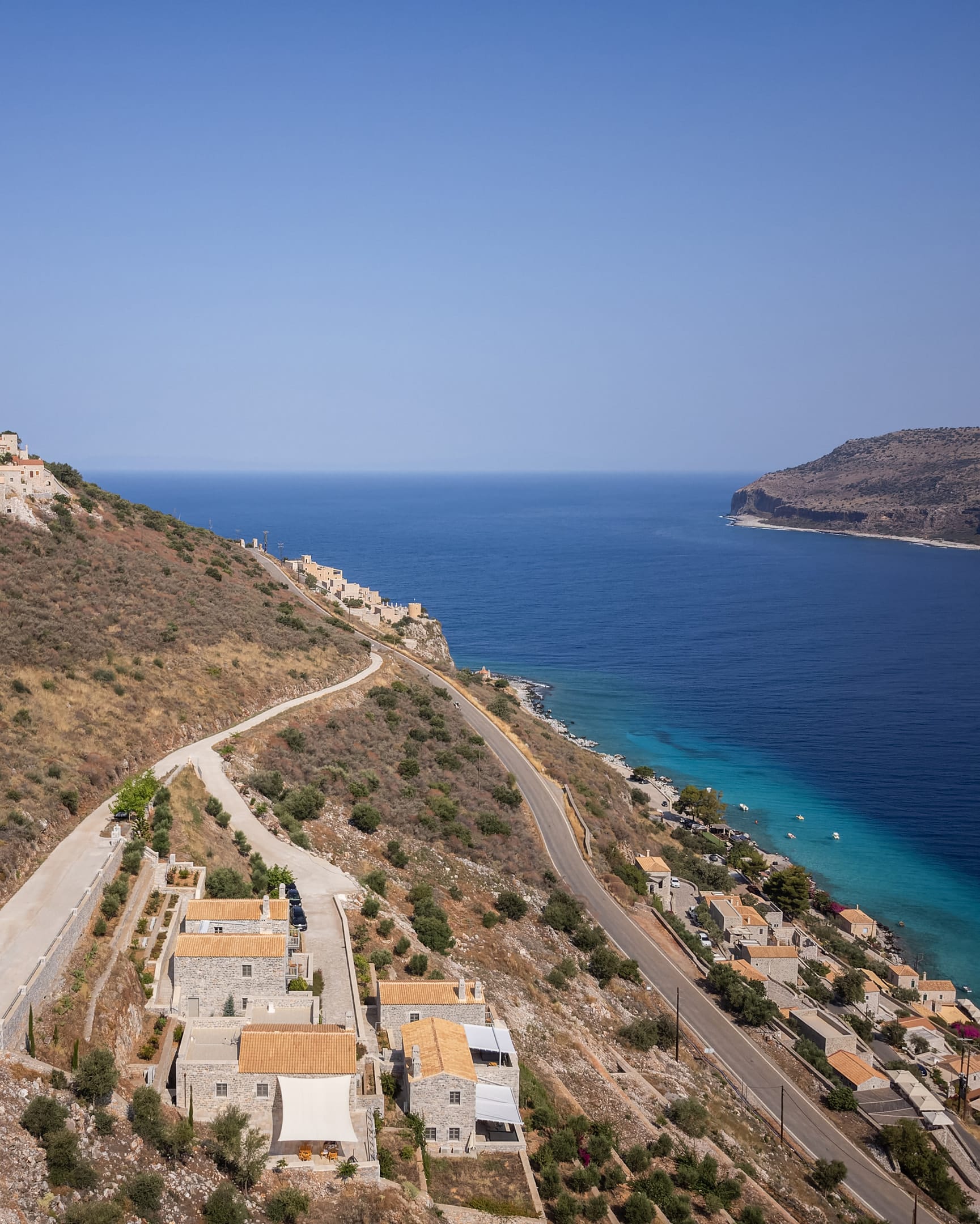 Trapela Limeni, Luxury Suites