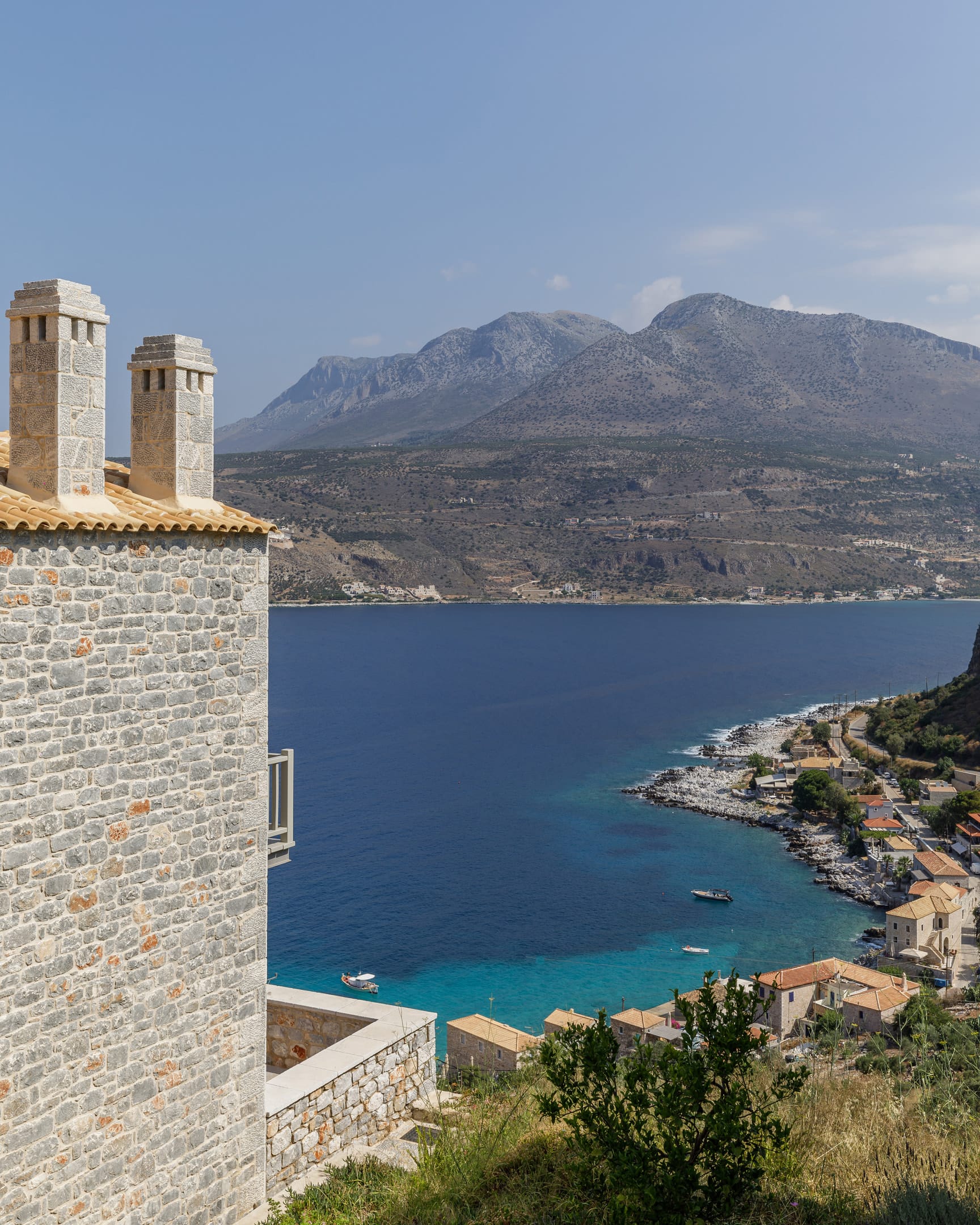 Trapela Limeni, Luxury Suites