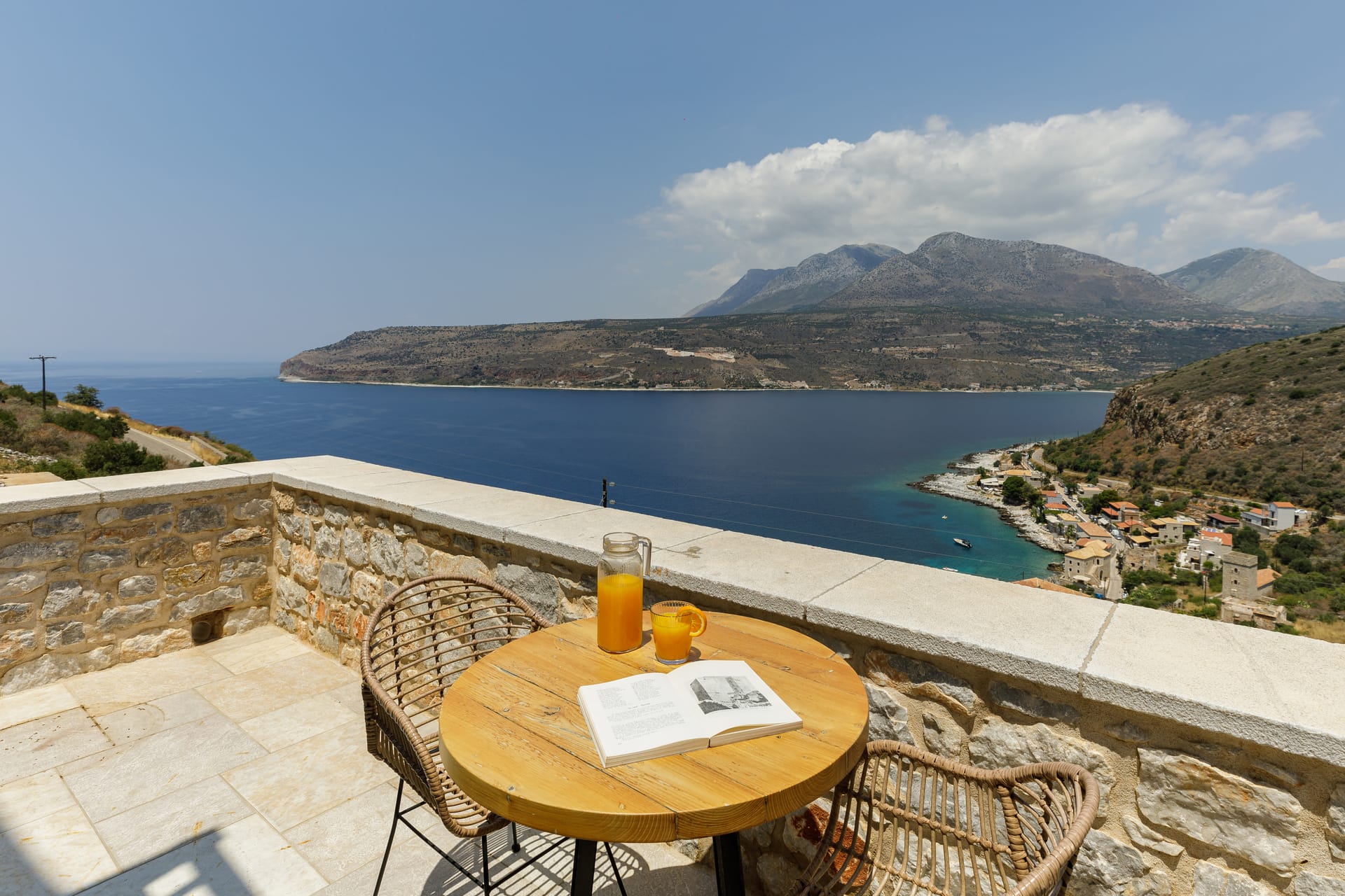 Trapela Limeni, Luxury Suites