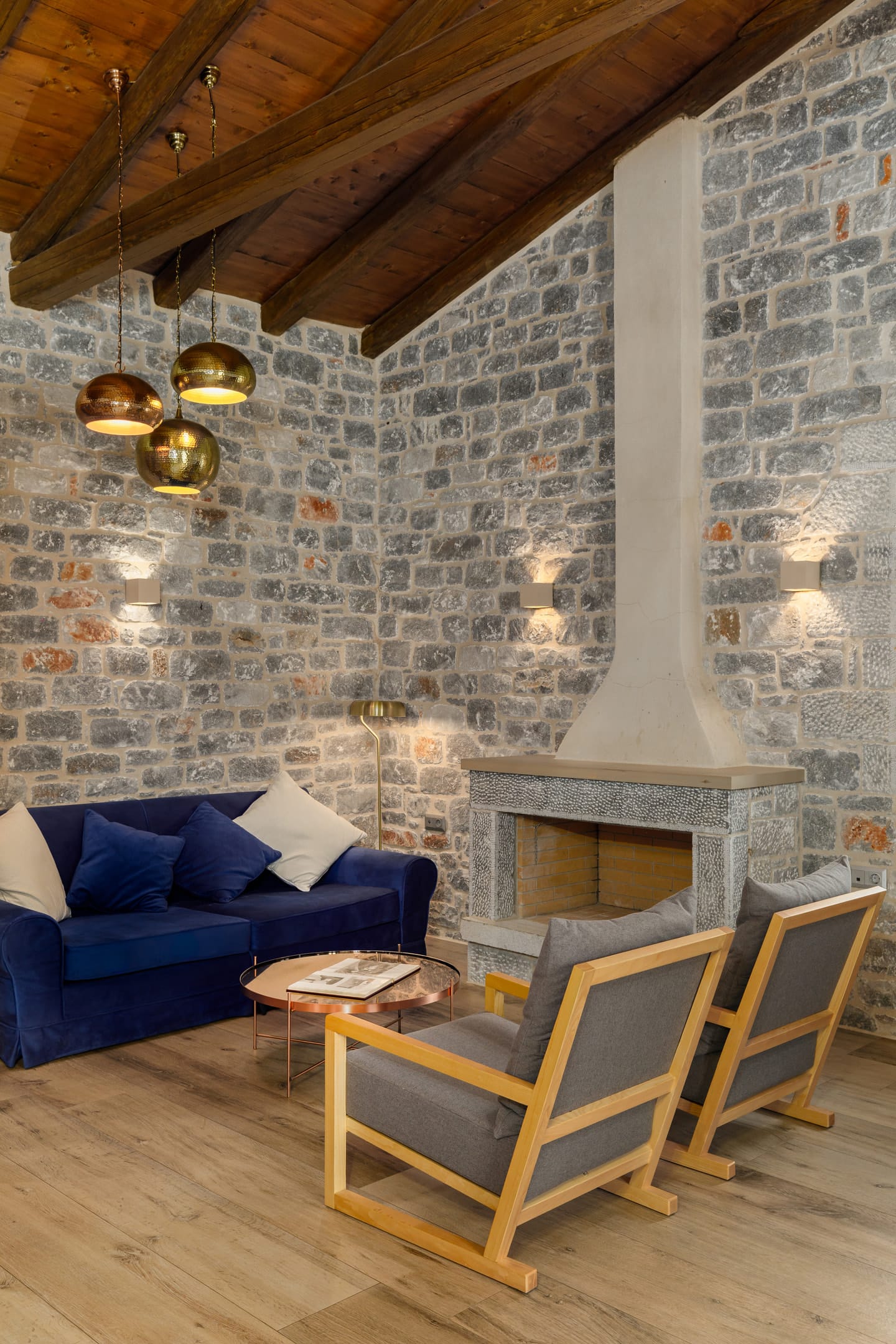Trapela Limeni, Luxury Suites