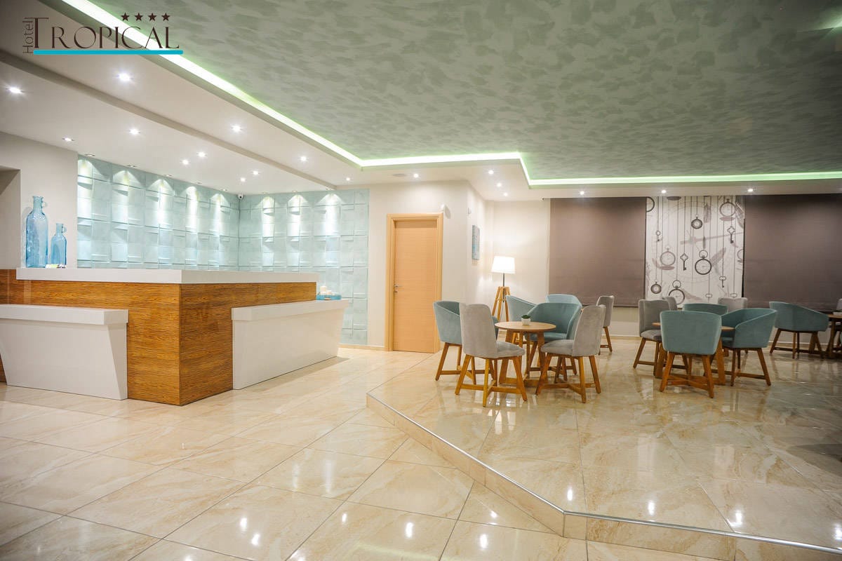 Hotel Tropical