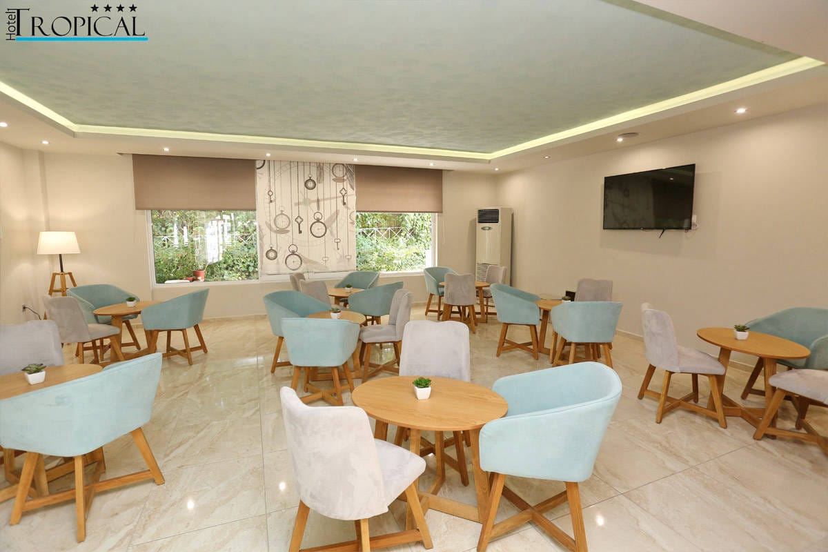 Hotel Tropical