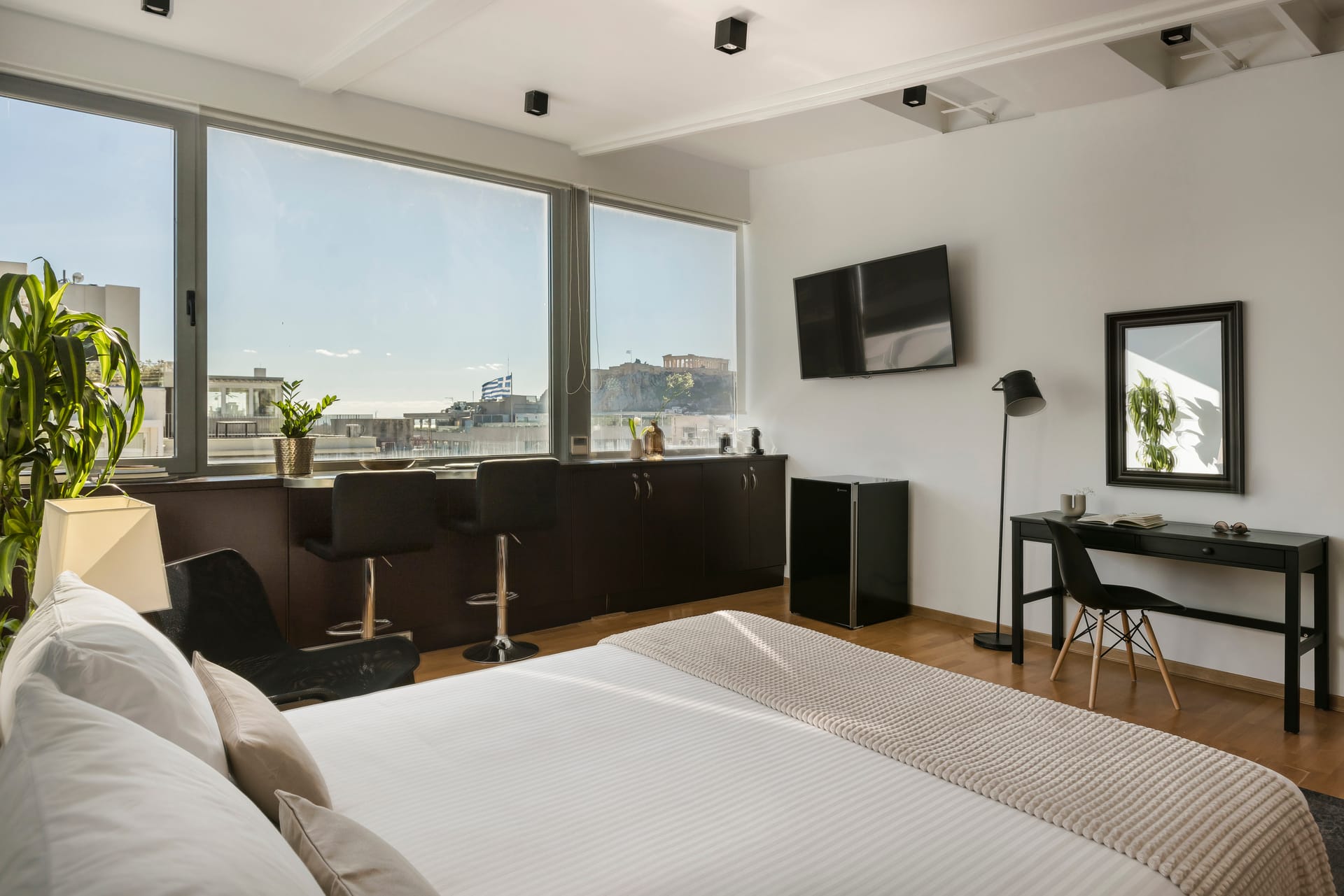 Acropolis Suites Troulanda