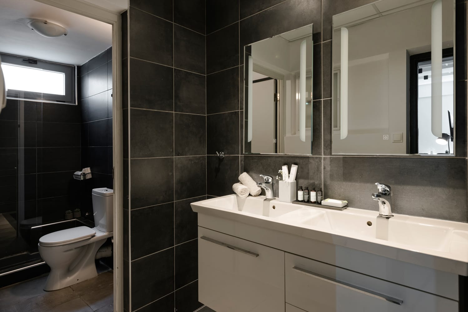 Acropolis Suites Troulanda