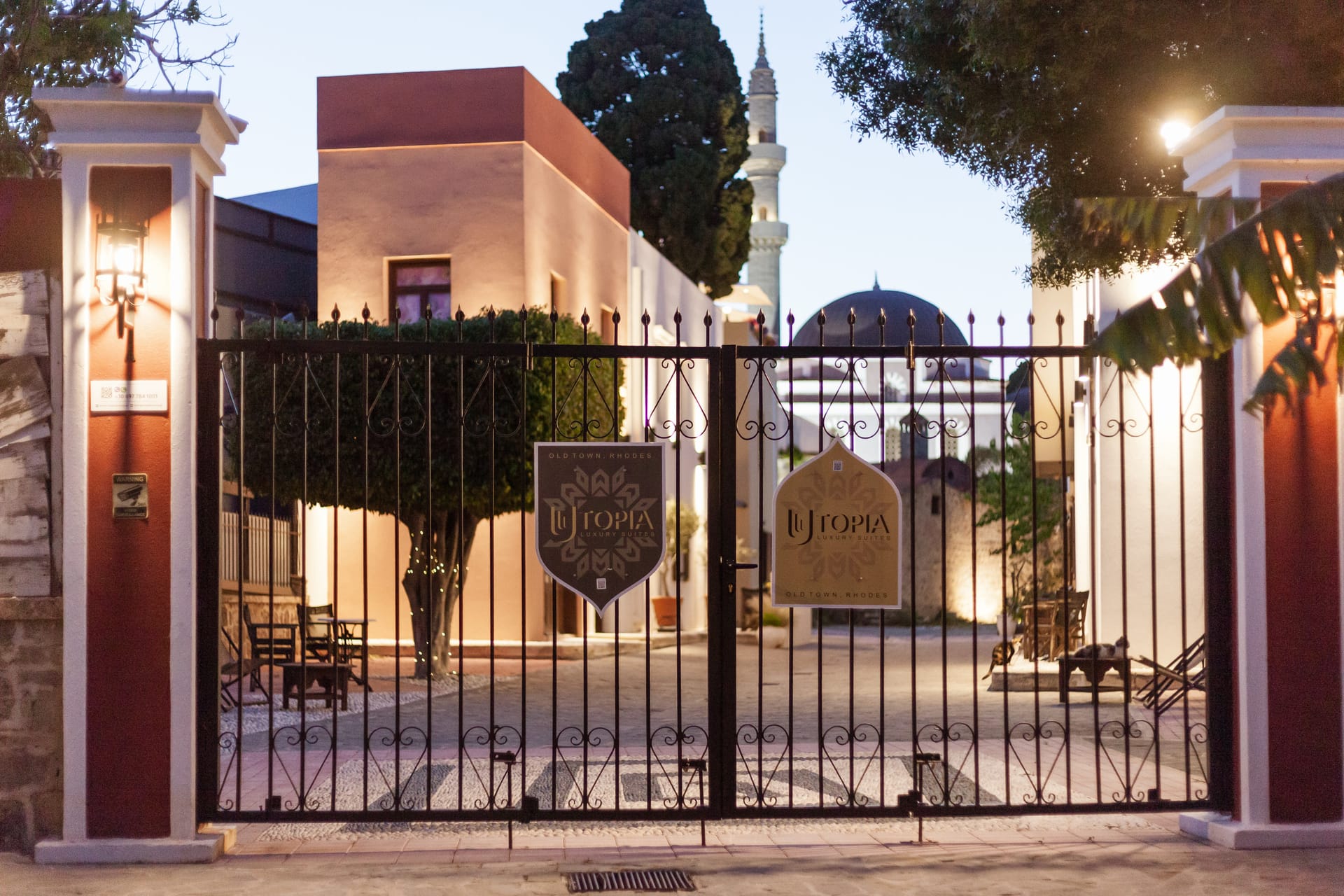 Utopia Luxury Suites  | Old Town